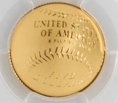 US MINT 2014W $5 GOLD BASEBALL: US Mint 2014W $5 Gold Baseball Brand/Mint: West Point Year: 2014 Denomination: $5 Fineness: 0.9 Country of Origin: United States Accessories: None Accessories Notice: When purchasing pre-o