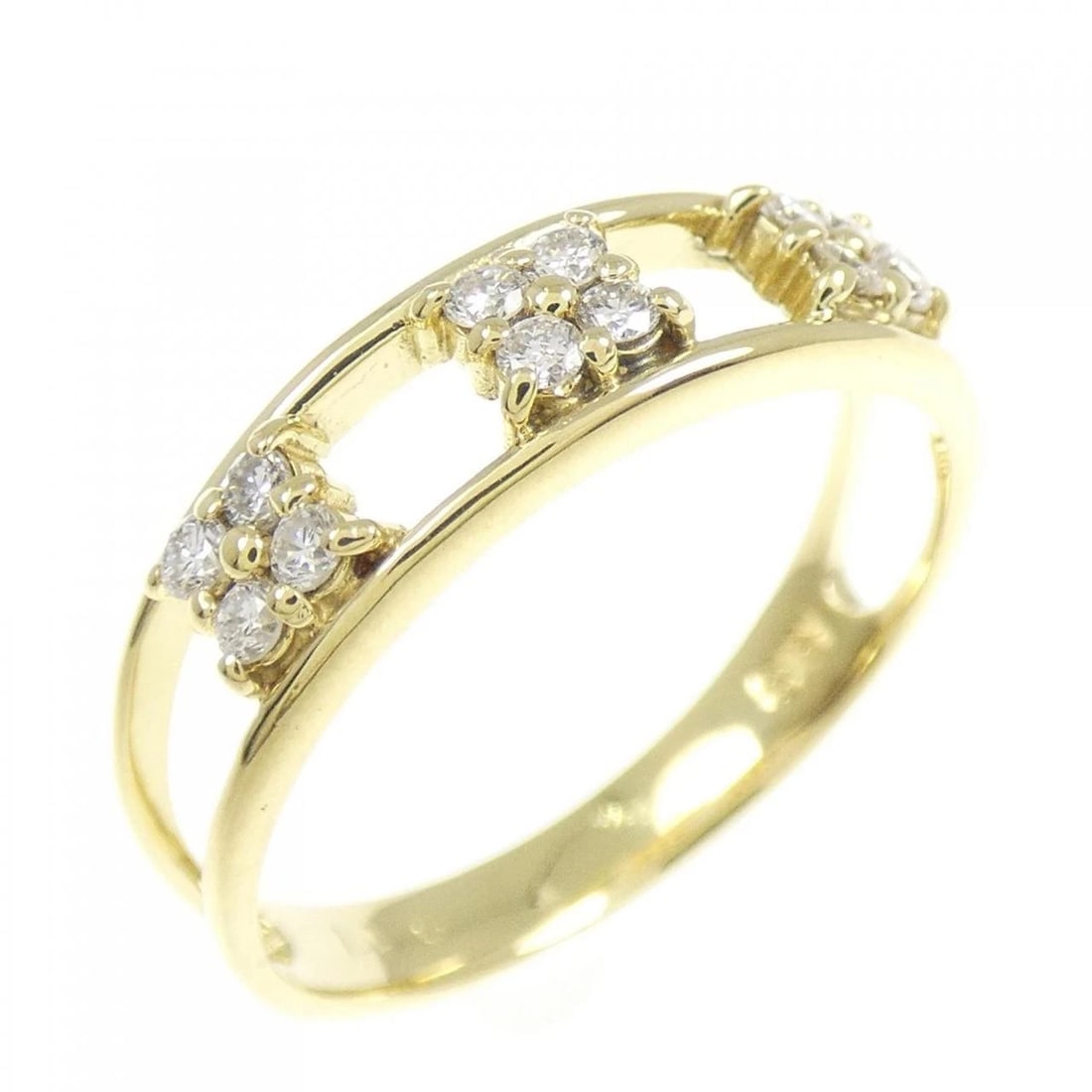 K18YG DIAMOND RING: K18YG Diamond Ring Brand: Unbranded Type: Ring Material: K18 Yellow Gold, Main Stone/Creation natural Color: Yellow Gold Size: 5.5 US Accessories: None Accessories Notice: When purchasing