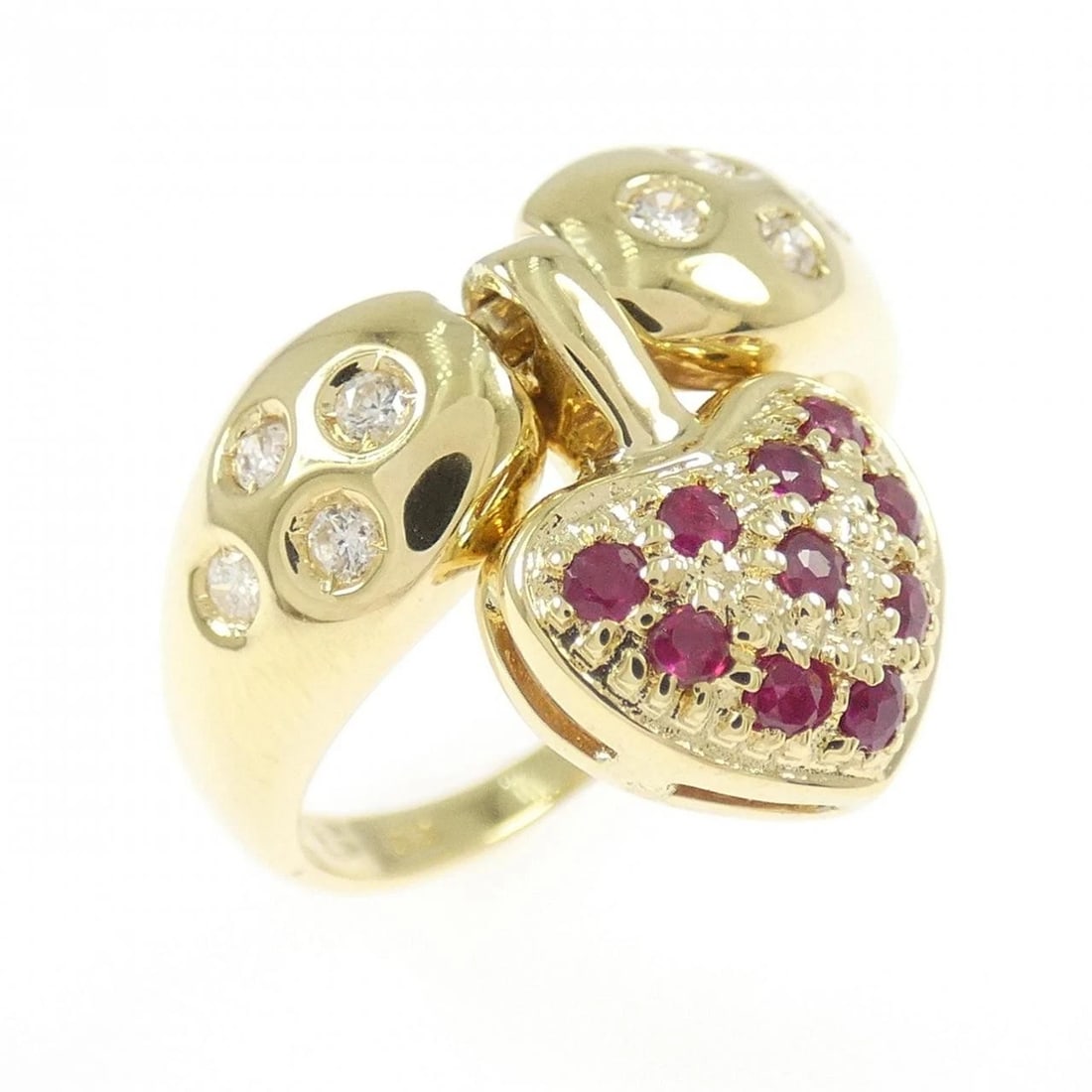 K18YG RUBY RING: K18YG Ruby Ring Brand: Unbranded Type: Ring Material: K18 Yellow Gold, Color: YG Size: 5.5 US Accessories: None Accessories Notice: When purchasing pre-owned goods, please refer to the pho