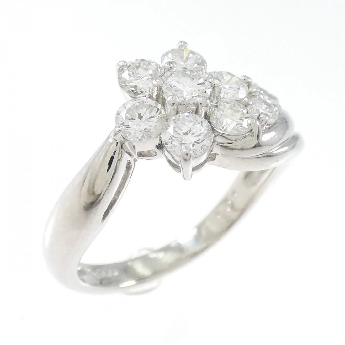 PT900 DIAMOND RING: PT900 Diamond Ring Brand: Unbranded Type: Ring Material: Platinum 900 Platinum, Main Stone/Creation natural Color: White Gold Size: 6.5 US Accessories: None Accessories Notice: When purcha