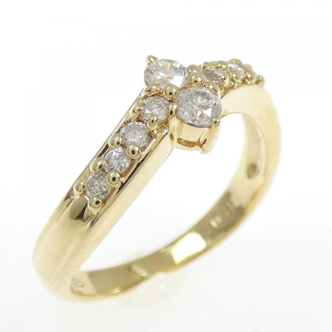 K18YG DIAMOND RING: K18YG Diamond Ring Brand: Unbranded Type: Ring Material: K18 Yellow Gold, Main Stone/Creation Natural Color: Yellow Gold Size: 6-6.5 US Accessories: None Accessories Notice: When purchasin
