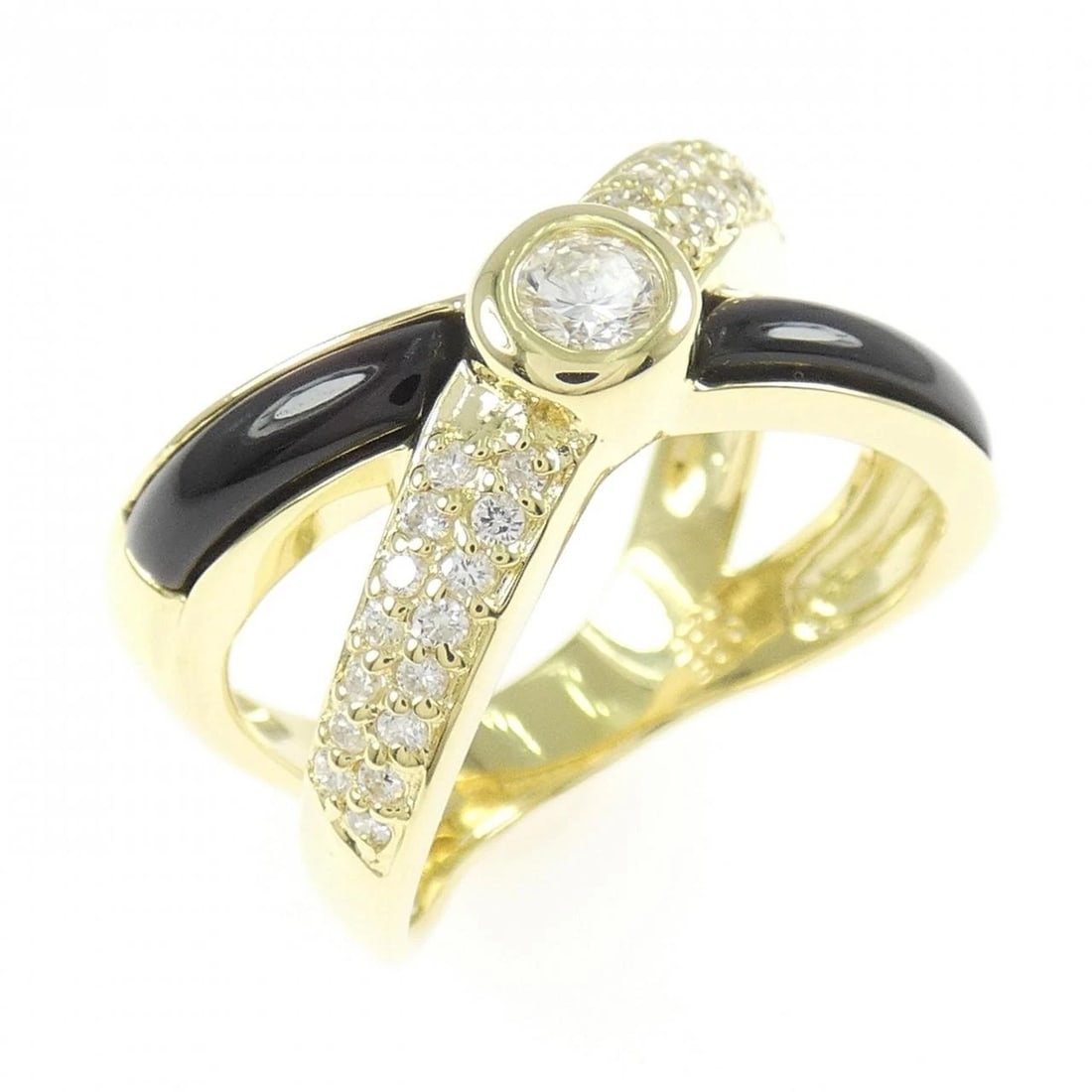 K18YG ONYX RING: K18YG Onyx Ring Brand: Unbranded Type: Ring Material: K18 Yellow Gold, Main Stone/Creation Main Stone OnyxSide Stone Diamond Color: Yellow Gold Size: 9 ( US size) Accessories: None Accesso
