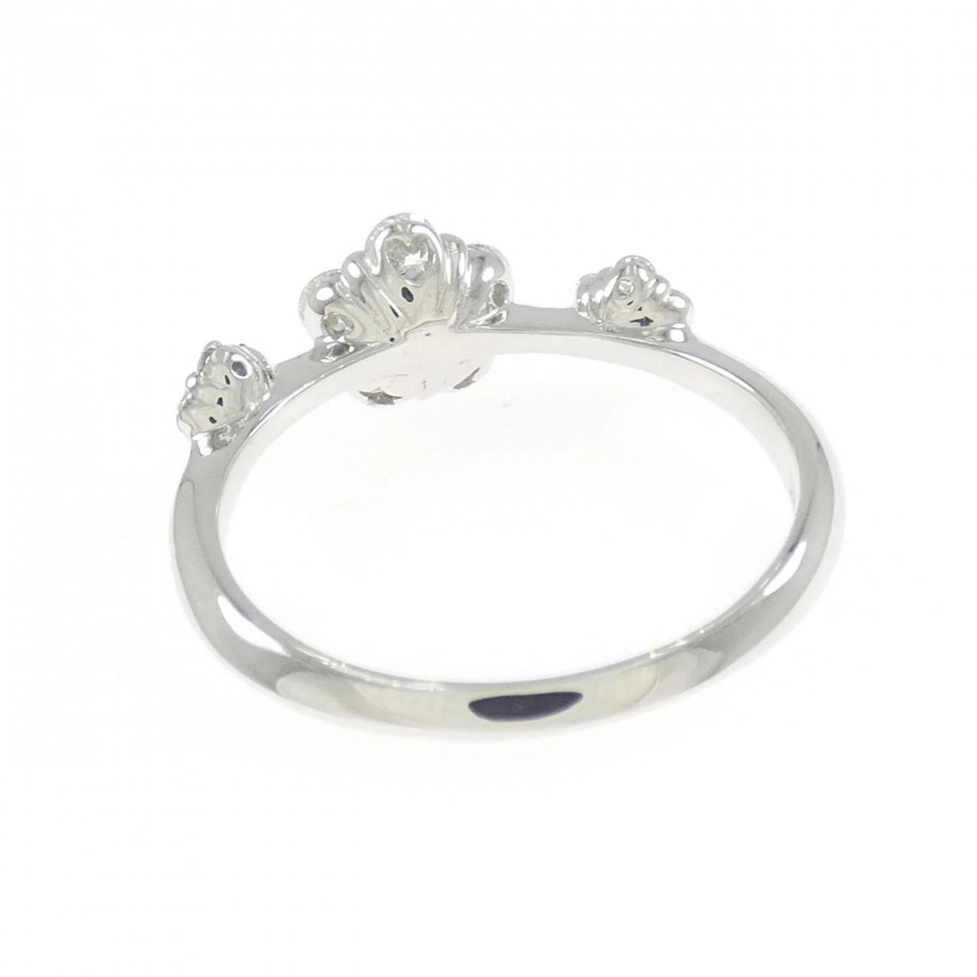 K18WG FLOWER DIAMOND RING - 2