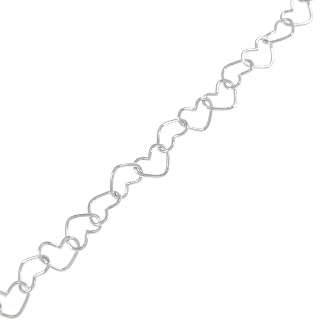 K18WG HEART BRACELET: K18WG Heart Bracelet Brand: Unbranded Type: Bracelet Material: K18 White Gold, Color: WG Size: 17cmActualSize Max W: 6.4mm Accessories: None Accessories Notice: When purchasing pre-owned