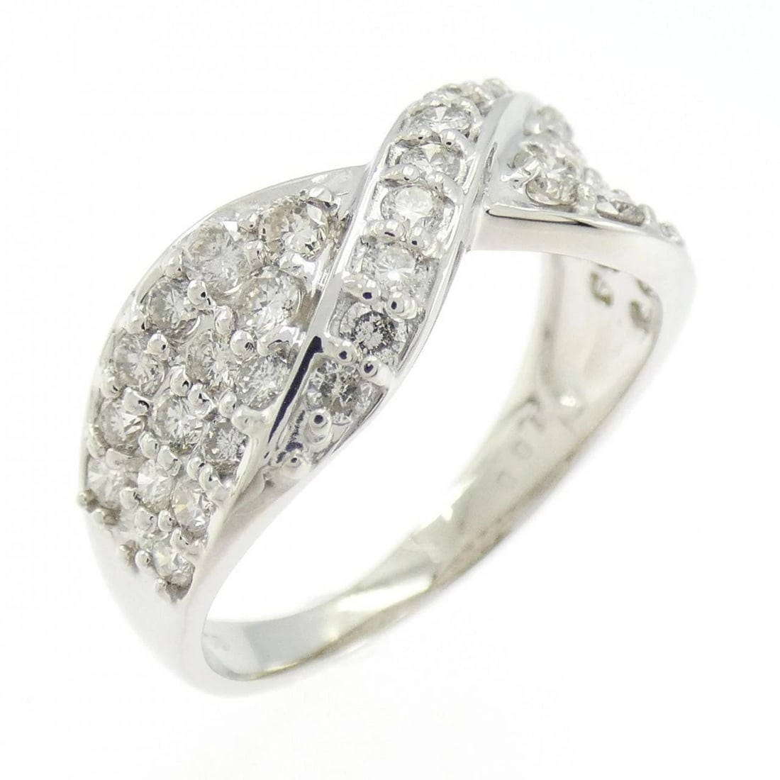 PT900 DIAMOND RING: PT900 Diamond Ring Brand: Unbranded Type: Ring Material: Platinum 900 Platinum, Main Stone/Creation natural Color: White Gold Size: 6-6.5 US Accessories: None Accessories Notice: When