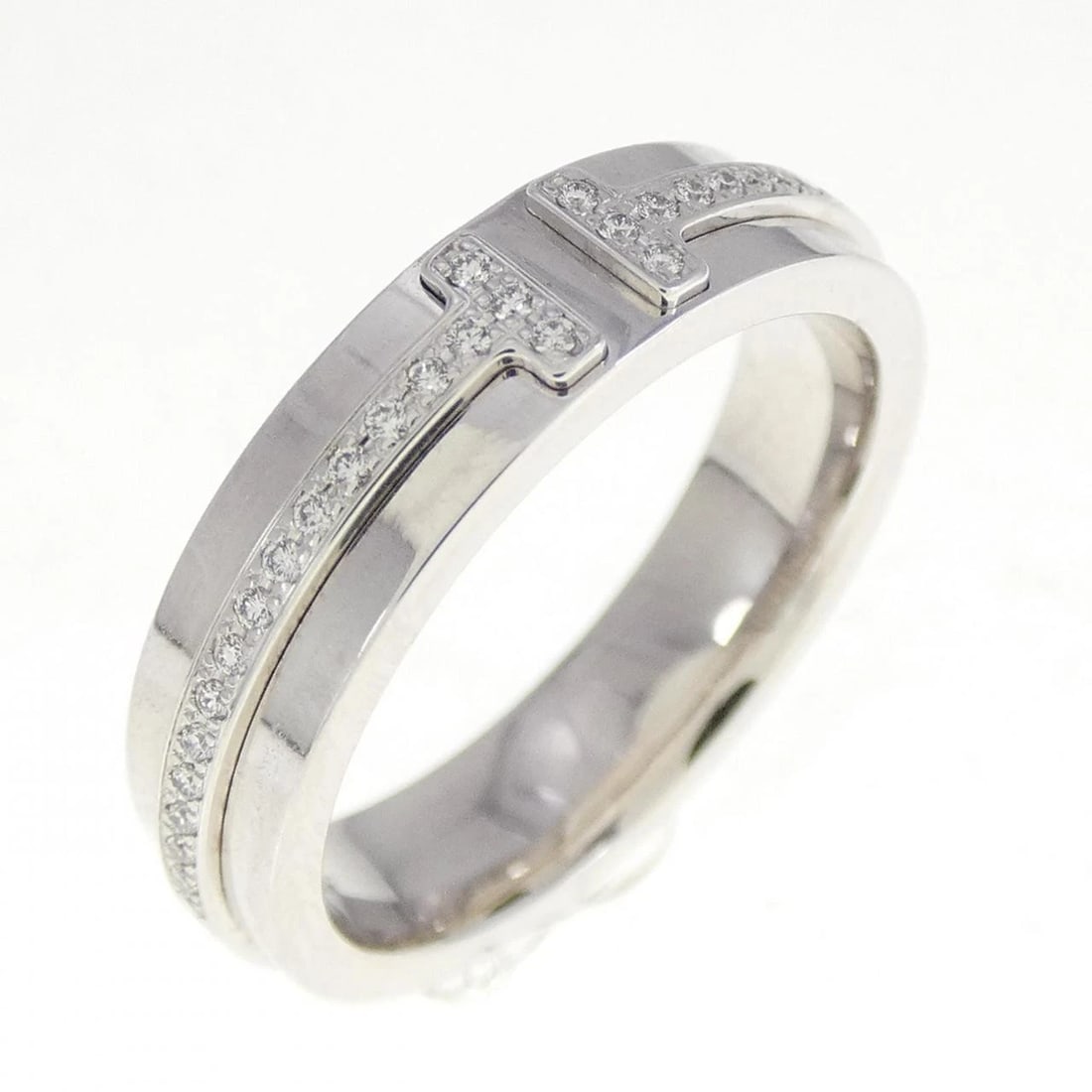 TIFFANY TWO NARROW RING: Tiffany Two narrow Ring Brand: Tiffany Type: Ring Material: 750 White Gold, Main Stone/Creation Natural Color: White Size: 4.5-5 (US size) Accessories: None Accessories Notice: When