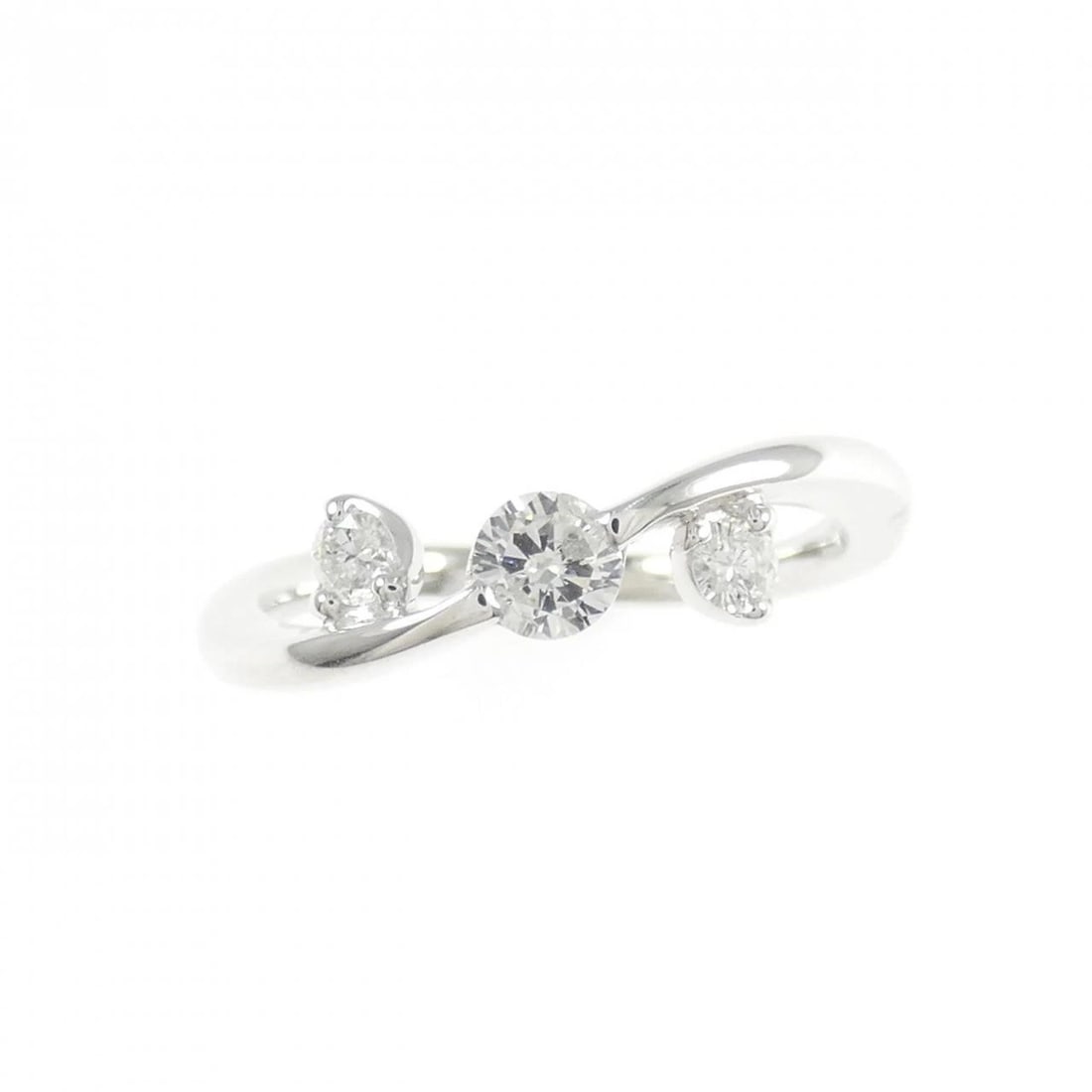 K18WG DIAMOND RING - 2