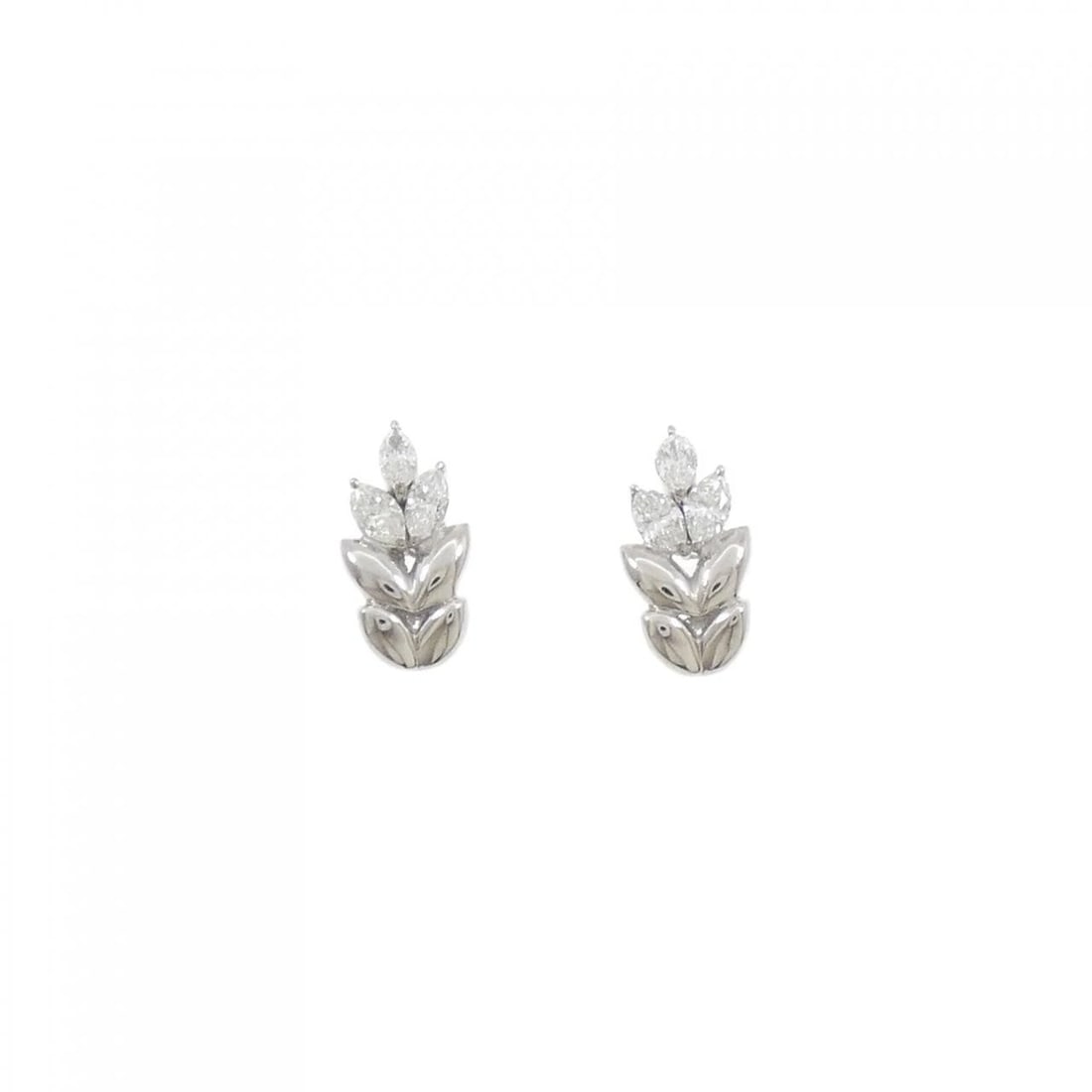 PT900 DIAMOND EARRINGS: PT900 Diamond Earrings Brand: Unbranded Type: Earrings Material: Platinum 900 Platinum, Main Stone/Creation natural Color: White Gold Size: HxW: 13.1mmx6.8mm Accessories: None Accessories