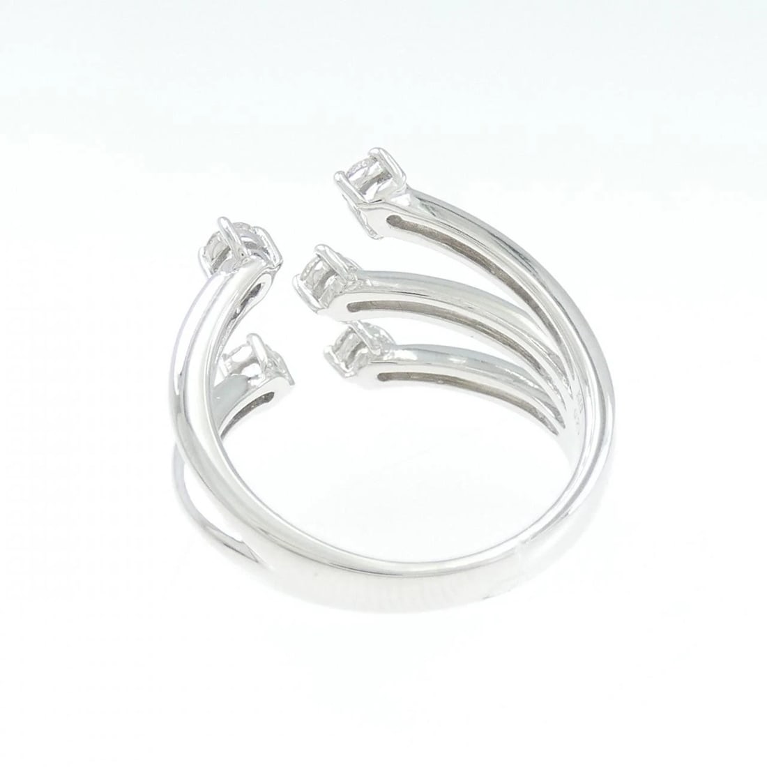 K18WG DIAMOND RING - 3