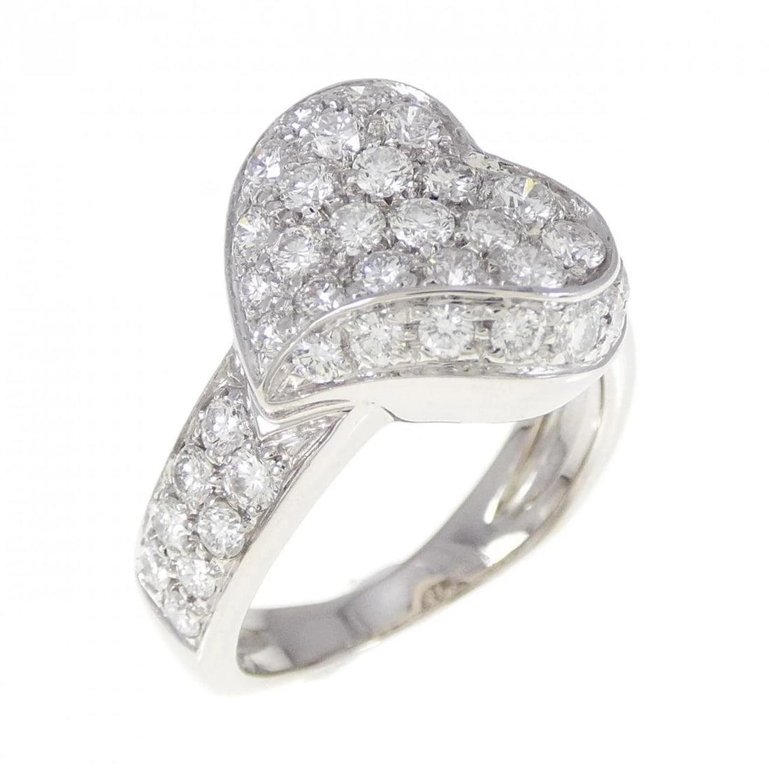 K18WG HEART PAVE DIAMOND RING: K18WG Heart Pave Diamond Ring Brand: Unbranded Type: Ring Material: K18 White Gold, Main Stone/Creation Natural Color: Silver Size: 6.5( US size) Accessories: None Accessories Notice: When