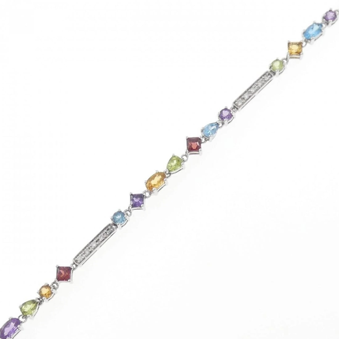 750WG COLOR STONE BRACELET: 750WG Color Stone Bracelet Brand: Unbranded Type: Bracelet Material: 750 White Gold, Color: White Gold Size: 17.5cm Accessories: None Accessories Notice: When purchasing pre-owned goods,