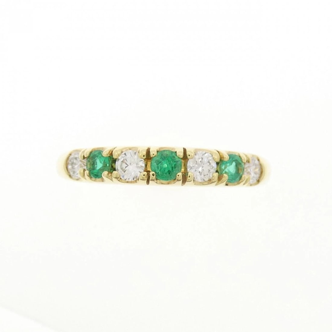 K18YG EMERALD RING: K18YG Emerald Ring Brand: Unbranded Type: Ring Material: K18 Yellow Gold, Color: YG Size: 7-7.5 US Accessories: None Accessories Notice: When purchasing pre-owned goods, please refer to the