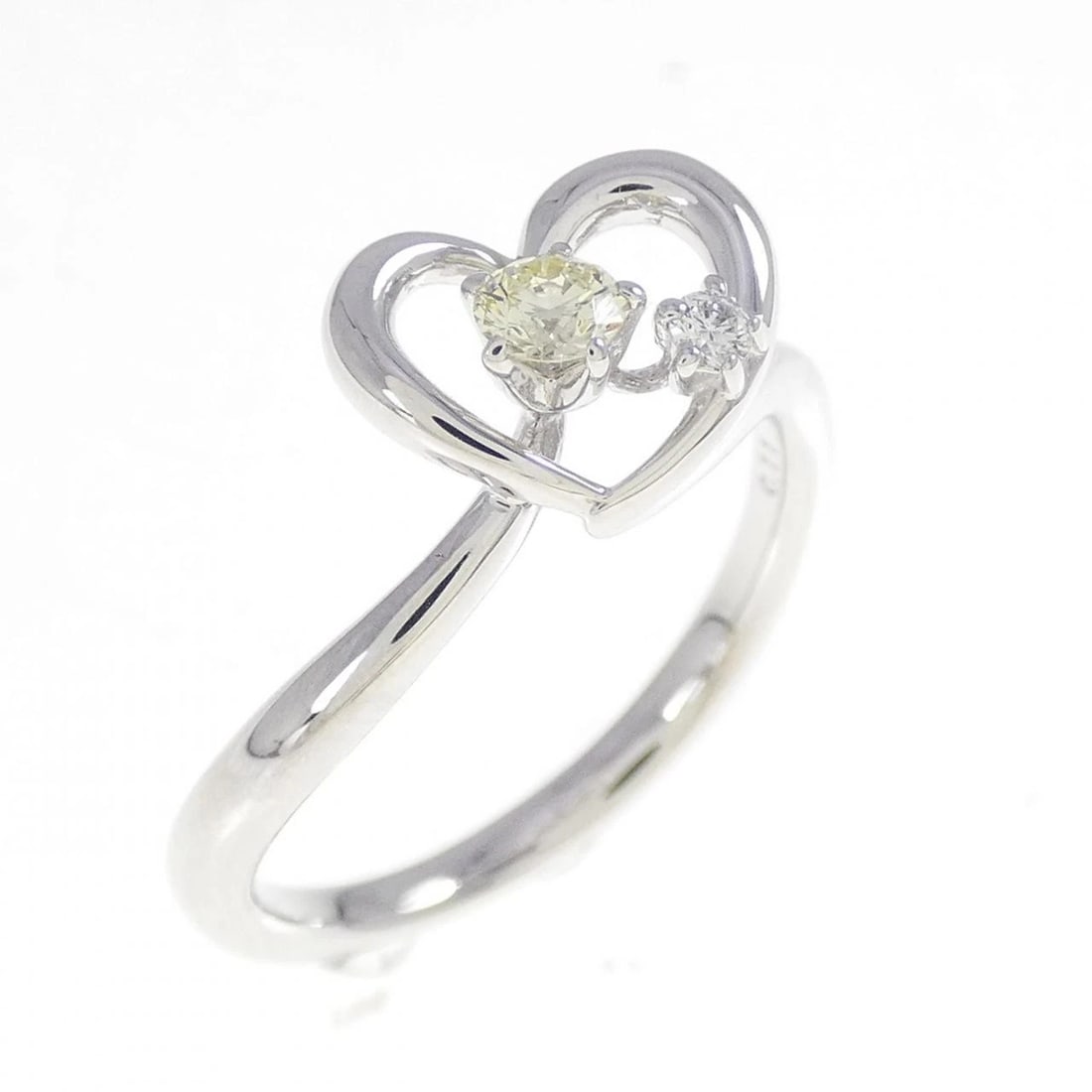 TASAKI DIAMOND RING: TASAKI Diamond Ring Brand: TASAKI Type: Ring Material: K18 White Gold, Main Stone/Creation Natural Color: White Size: 6 (US size) Accessories: None Accessories Notice: When purchasing pre-