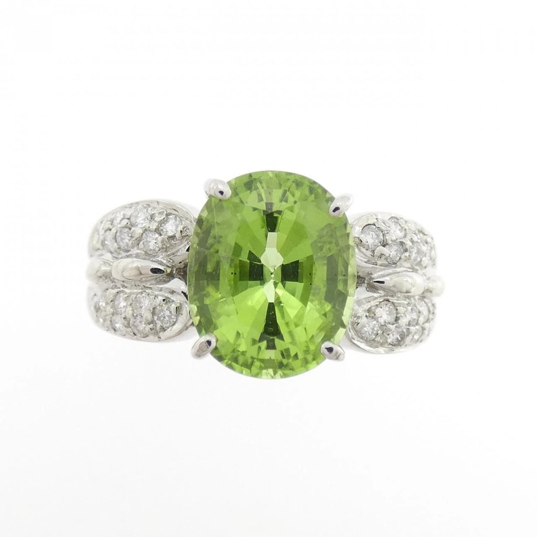 750WG PERIDOT RING - 2