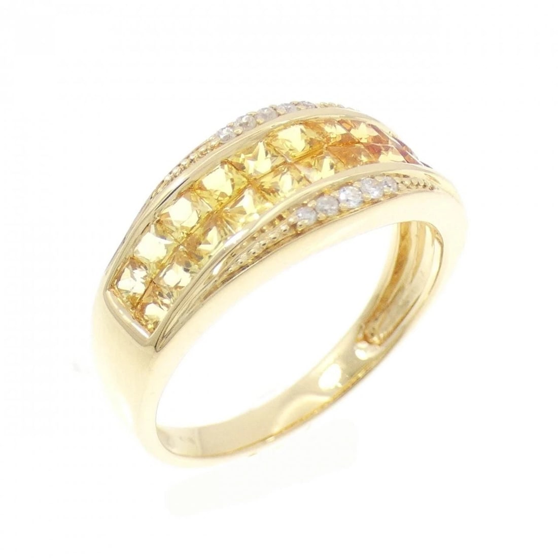K18YG SAPPHIRE RING: K18YG Sapphire Ring Brand: Unbranded Type: Ring Material: K18 Yellow Gold, Main Stone/Creation sapphire Color: Yellow Gold Size: 6.5 US Accessories: None Accessories Notice: When purchasin