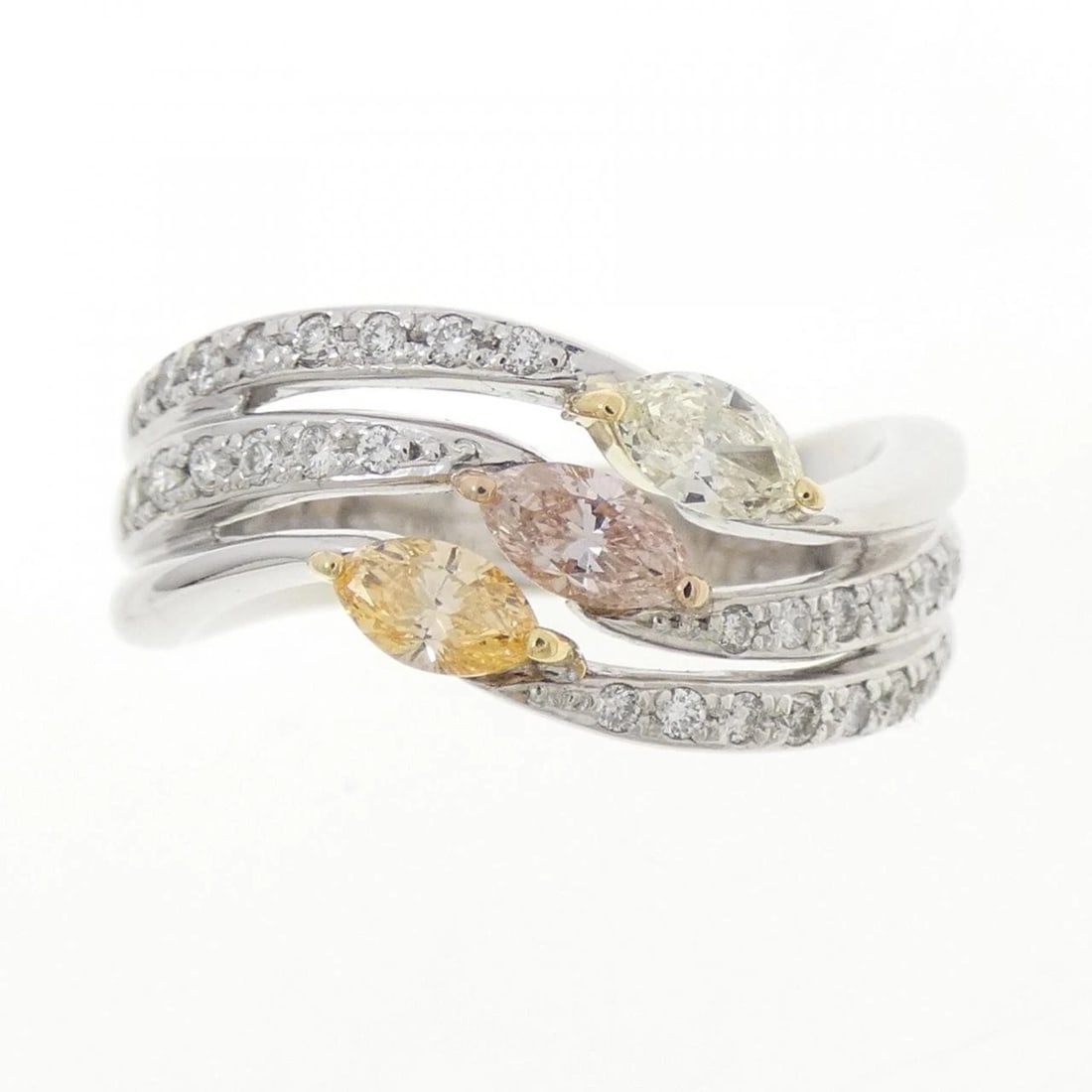 K18 THREE COLOR DIAMOND RING: K18 Three Color Diamond Ring Brand: Unbranded Type: Ring Material: K18 Yellow Gold K18 White Gold K18 Pink Gold, Main Stone/Creation Natural Color: Yellow Gold White GoldPink Gold Size: 7 ( US