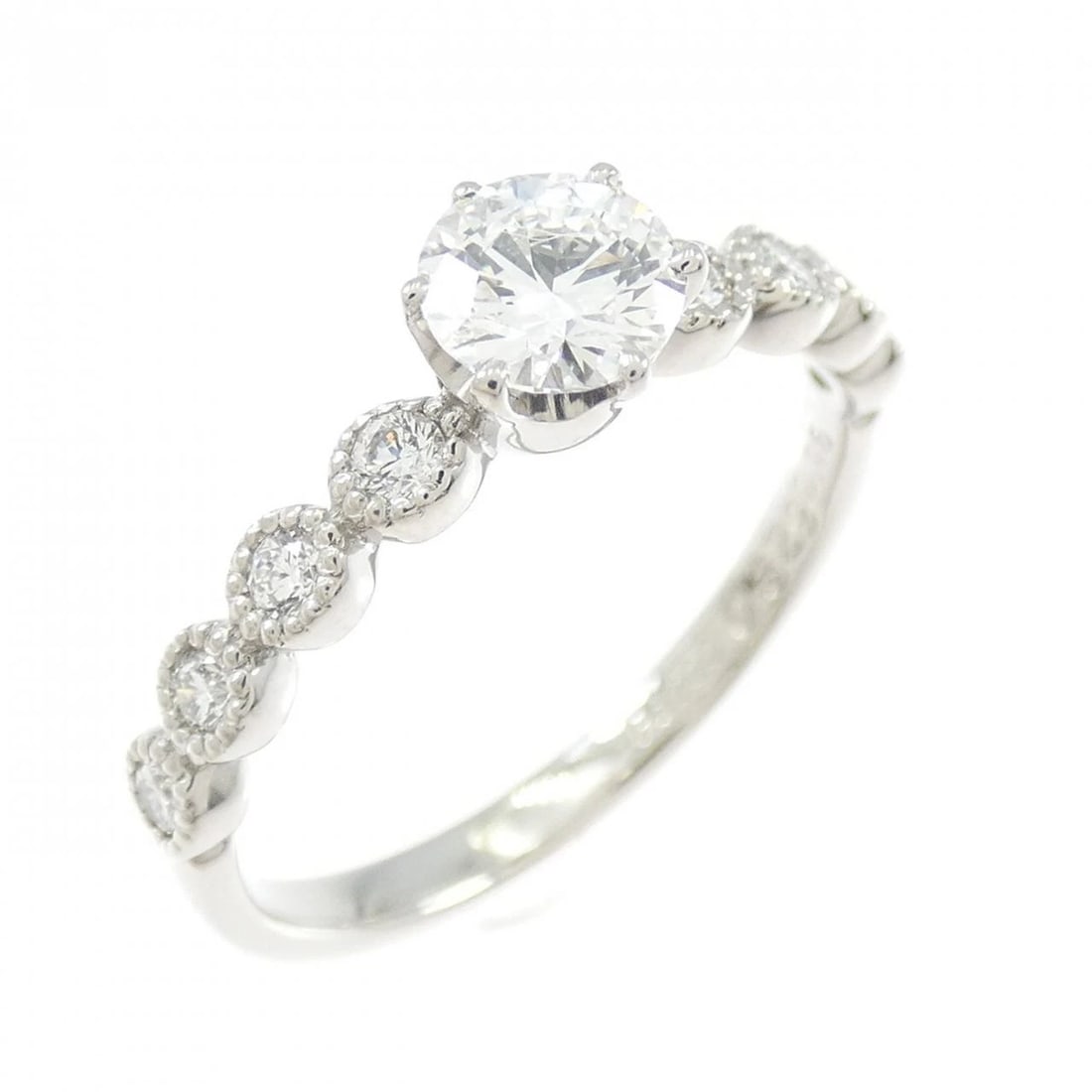 PT900 DIAMOND RING: PT900 Diamond Ring Brand: Unbranded Type: Ring Material: Platinum 900 Platinum, Main Stone/Creation natural Color: White Gold Size: 4.5-5 US Accessories: None Accessories Notice: When
