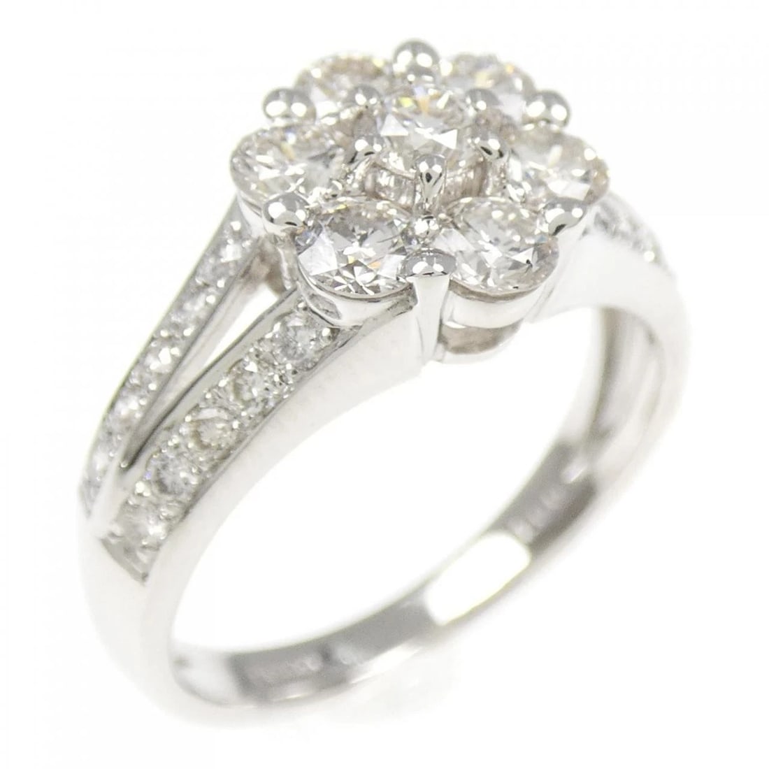 PT FLOWER DIAMOND RING: PT Flower Diamond Ring Brand: Unbranded Type: Ring Material: Platinum, Main Stone/Creation Natural Color: Silver Size: 6 ( US size) Accessories: None Accessories Notice: When purchasing