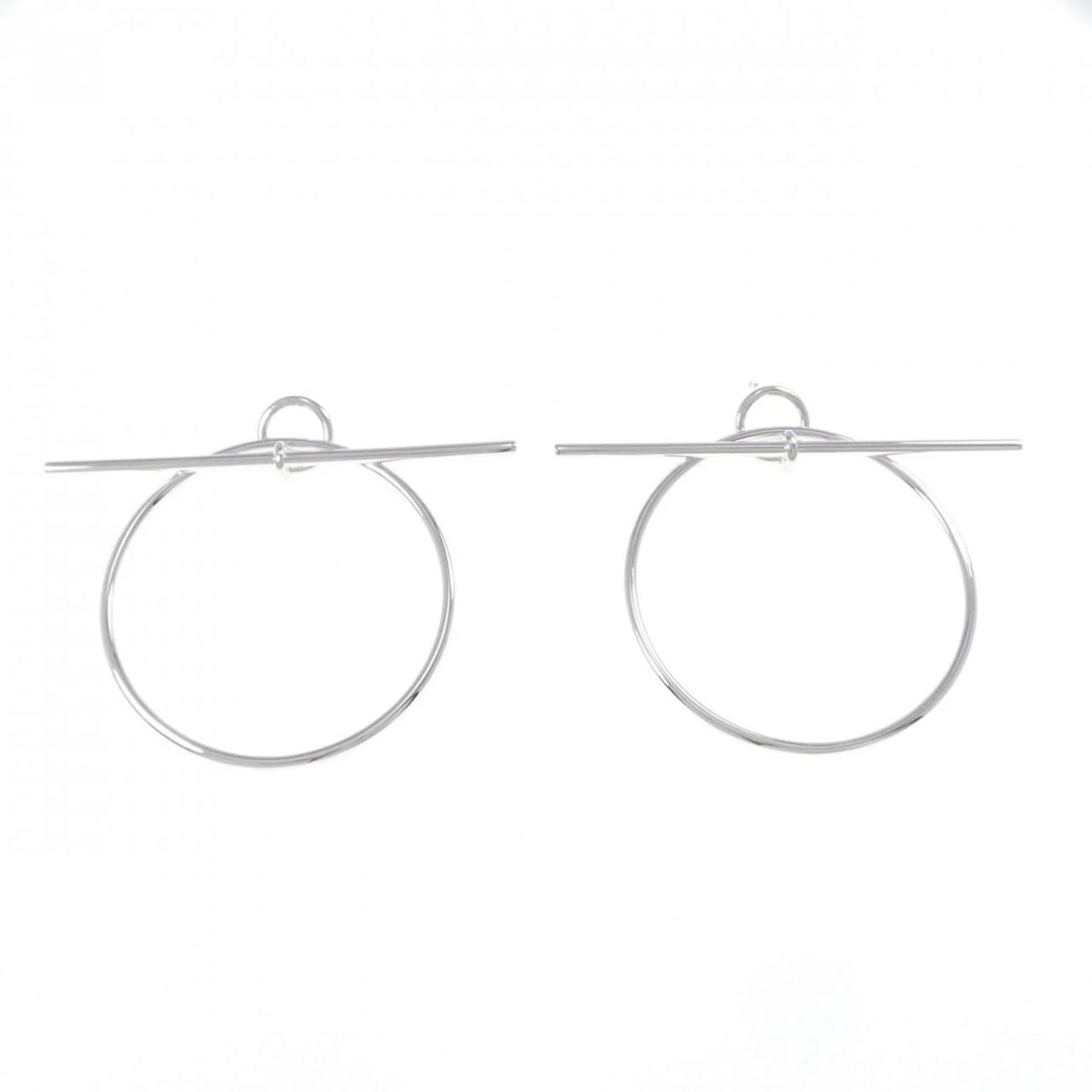 HERMES ECHAPPEE EARRINGS: HERMES ECHAPPEE Earrings Brand: HERMES Type: Earrings Material: 925 Silver, Color: Silver Size: ActualSize HxW: 51.4mmx59.8mm Accessories: None Accessories Notice: When purchasing pre-owned