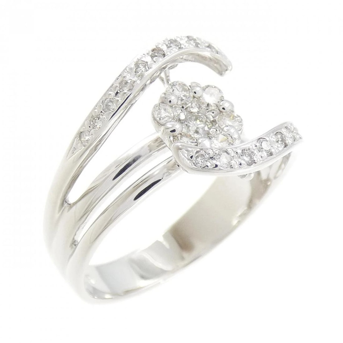 K18WG FLOWER DIAMOND RING: K18WG Flower Diamond Ring Brand: Unbranded Type: Ring Material: K18 White Gold, Main Stone/Creation Natural Color: White Gold Size: 5.5 -6 ( US size) Accessories: None Accessories Notice: