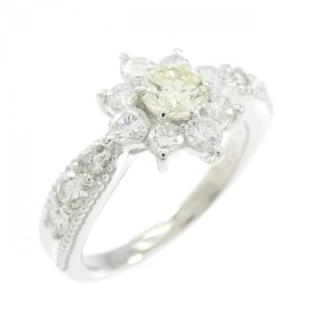 PT900 FLOWER DIAMOND RING: PT900 Flower Diamond Ring Brand: Unbranded Type: Ring Material: Platinum 900 Platinum, Main Stone/Creation Natural Color: White Gold Size: 5.5 US Accessories: None Accessories Notice: When