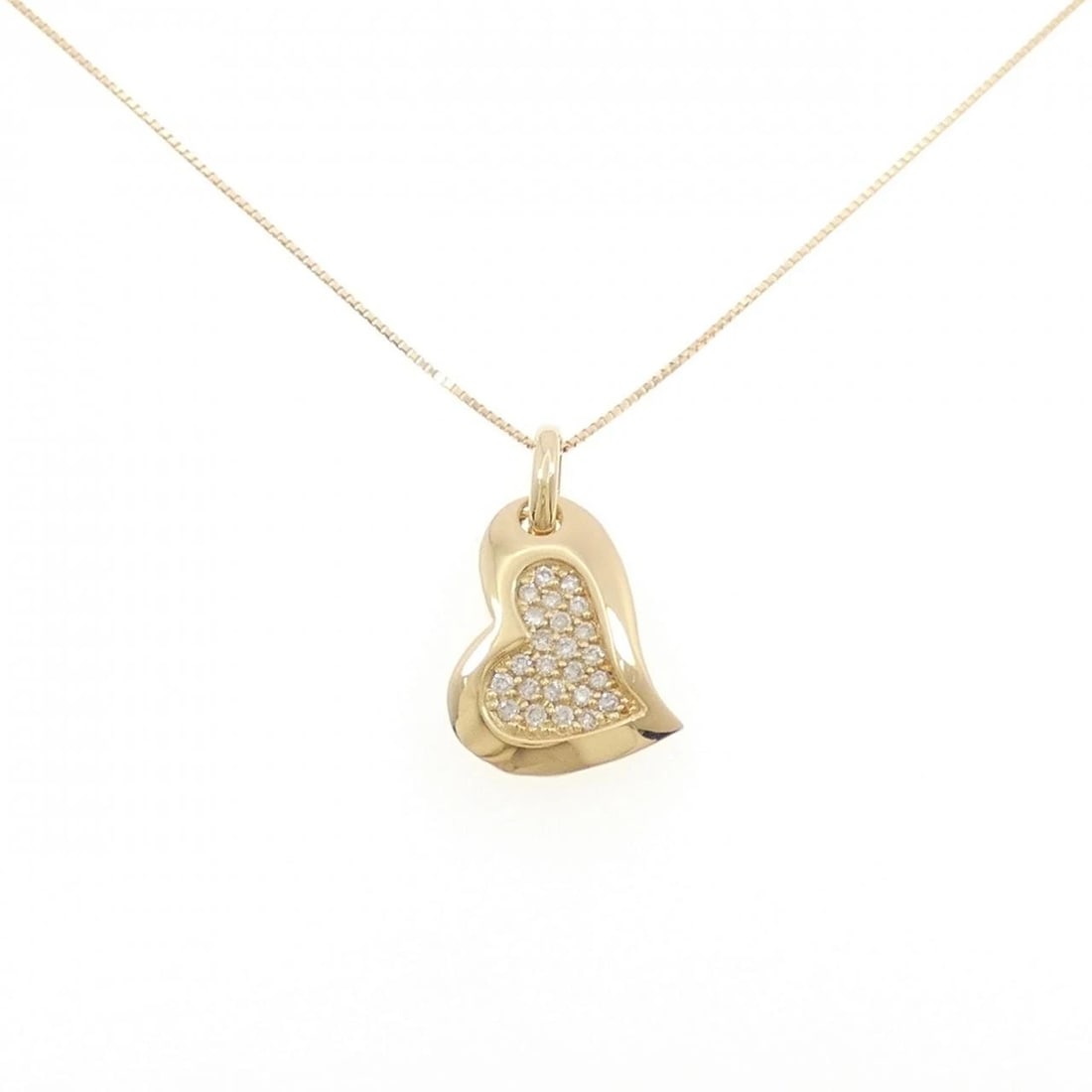 K18YG HEART DIAMOND NECKLACE: K18YG Heart Diamond Necklace Brand: Unbranded Type: Necklace Material: K18 Yellow Gold, Main Stone/Creation Natural Color: Yellow Gold Size: 45cmActualSize Pendant top H x W: 23.3mmx13.6mm