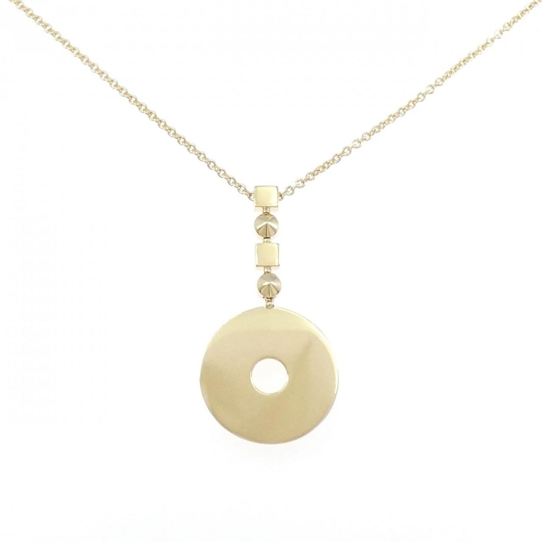 BVLGARI LUCIA NECKLACE: Bvlgari Lucia Necklace Brand: BVLGARI Type: Necklace Material: 18K, Color: Gold Size: Actual Size Pendant length approx. x width approx.: 47.0mmx24.1mm Chain maximum width approx.: 1.7mm Size