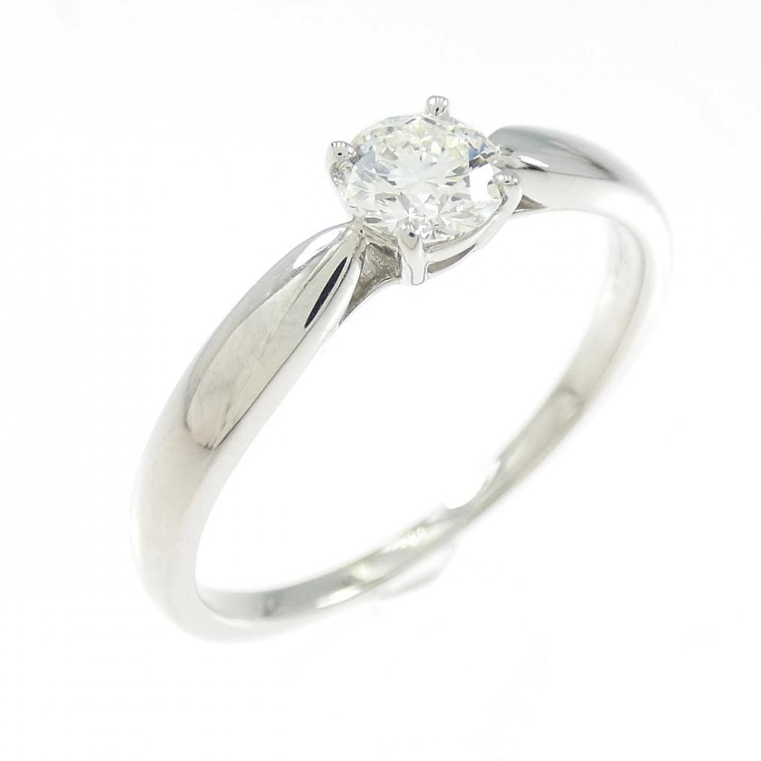 TIFFANY & CO. HARMONY RING: Tiffany & Co. Harmony Ring Brand: Tiffany Type: Ring Material: Platinum 950, Main Stone/Creation Natural Color: white Size: 6.5-7 (US size) Accessories: None Accessories Notice: When purch