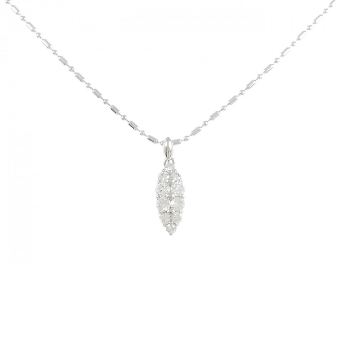 PT900 PT850 DIAMOND NECKLACE: PT900 PT850 Diamond Necklace Brand: Unbranded Type: Necklace Material: Platinum 900 Platinum Platinum 850, Main Stone/Creation Natural Color: White Gold Size: 40cmActualSize Pendant top H x W: