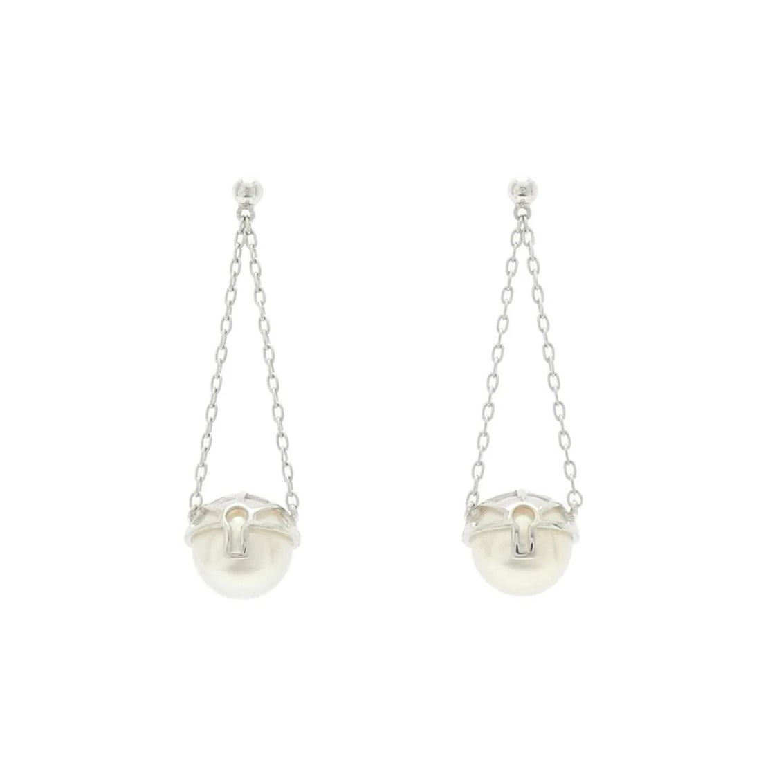 TASAKI AKOYA PEARL EARRINGS: TASAKI Akoya Pearl Earrings Brand: TASAKI Type: Earrings Material: 750 White Gold, Main Stone/Creation Akoya Pearl Color: White Gold Size: ActualSize HxW: 32.3mmx8.7mm Accessories: None