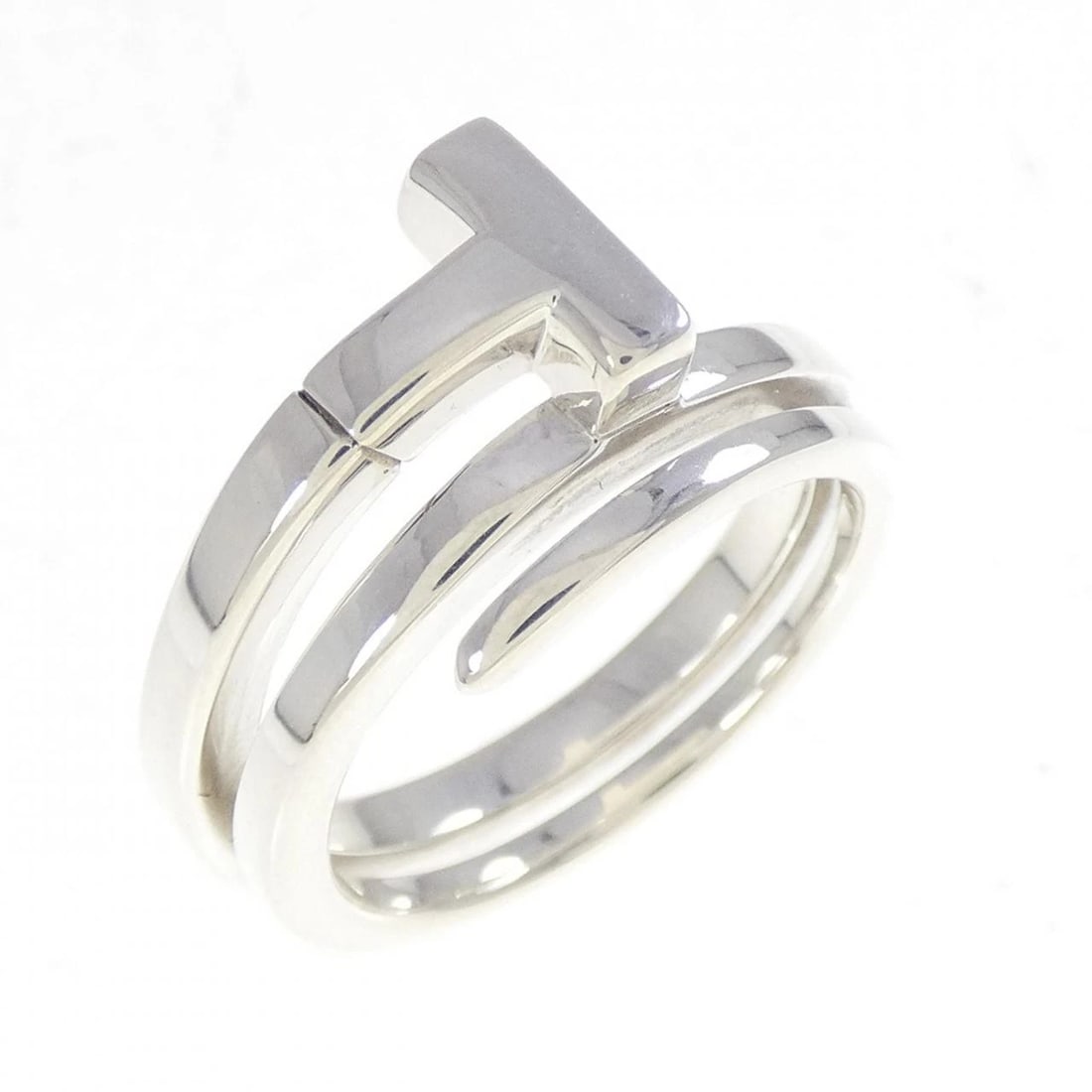 TIFFANY T-WRAP RING: Tiffany T-wrap Ring Brand: Tiffany Type: Ring Material: 925 Silver, Color: White Size: 5.5 (US size) Accessories: None Accessories Notice: When purchasing pre-owned goods, please refer to the