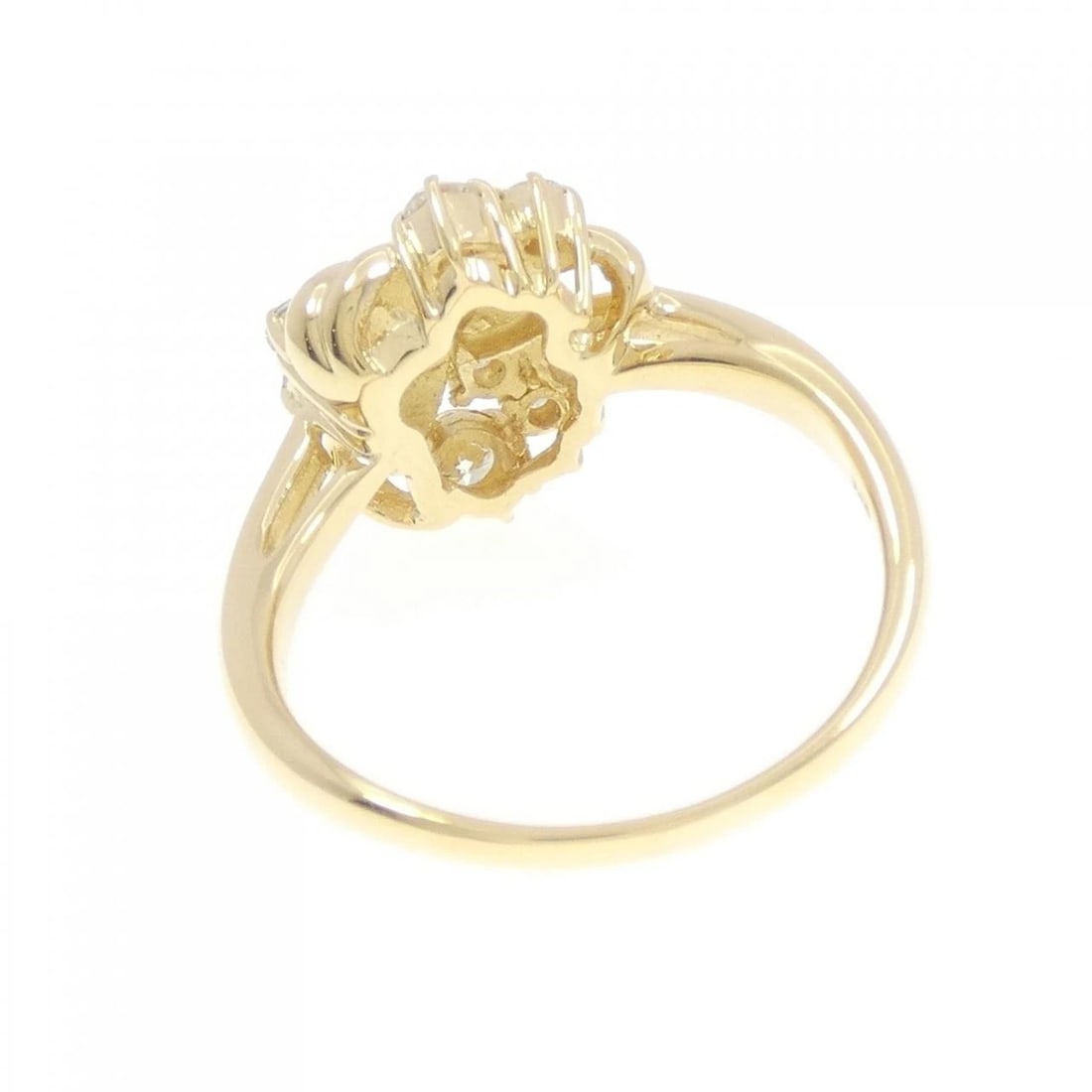 K18YG DIAMOND RING: K18YG Diamond Ring Brand: Unbranded Type: Ring Material: K18 Yellow Gold, Main Stone/Creation Natural Color: Yellow Gold Size: 7-7.5 ( US size) Accessories: None Accessories Notice: When