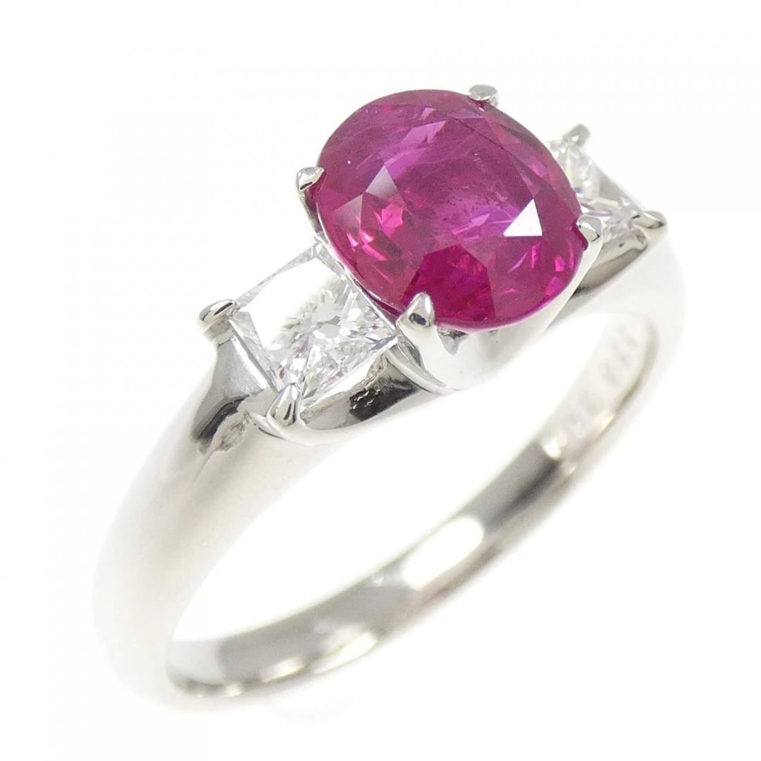 PT900 RUBY RING (1 of 3)