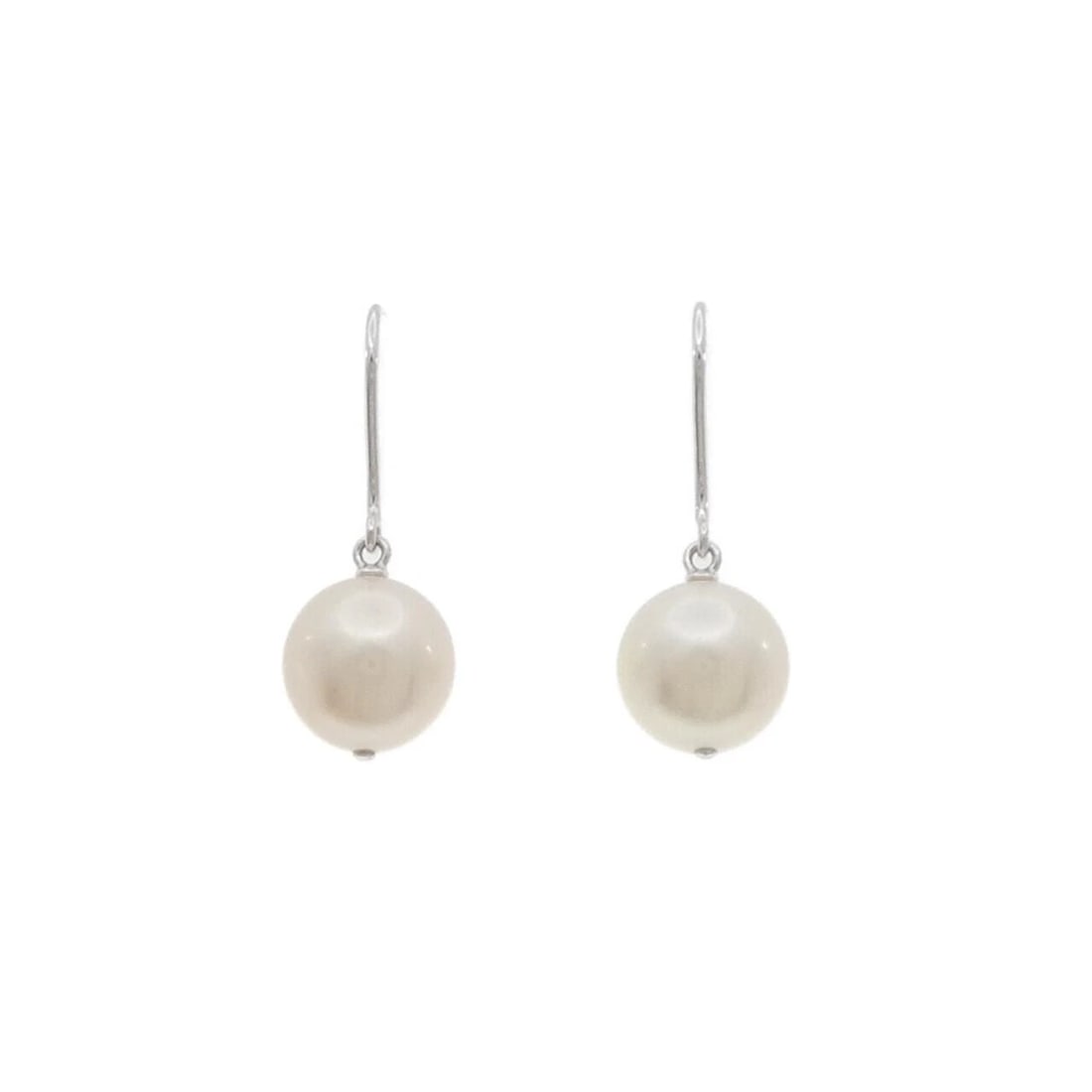 MIKIMOTO AKOYA PEARL EARRINGS 9.2MM: MIKIMOTO Akoya Pearl Earrings 9.2mm Brand: MIKIMOTO Type: Earrings Material: K18 White Gold, Main Stone/Creation Akoya Pearl Color: White Gold Size: ActualSize HxW: 12.0mmx9.2mm Accessories: