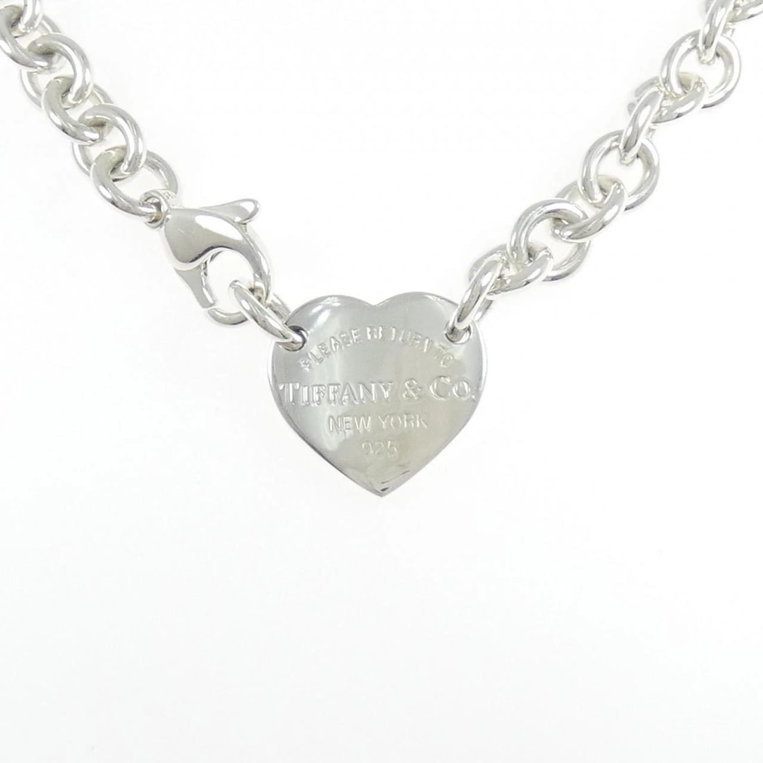 TIFFANY & CO. RETURN TO TIFFANY & CO. NECKLACE: TIFFANY & Co. Return to TIFFANY & Co. Necklace Brand: TIFFANY&Co. Type: Necklace Material: 925Silver, Color: White Size: 38cmActual Size Max width approx.: 19.4mm Chain maximum width approx.: