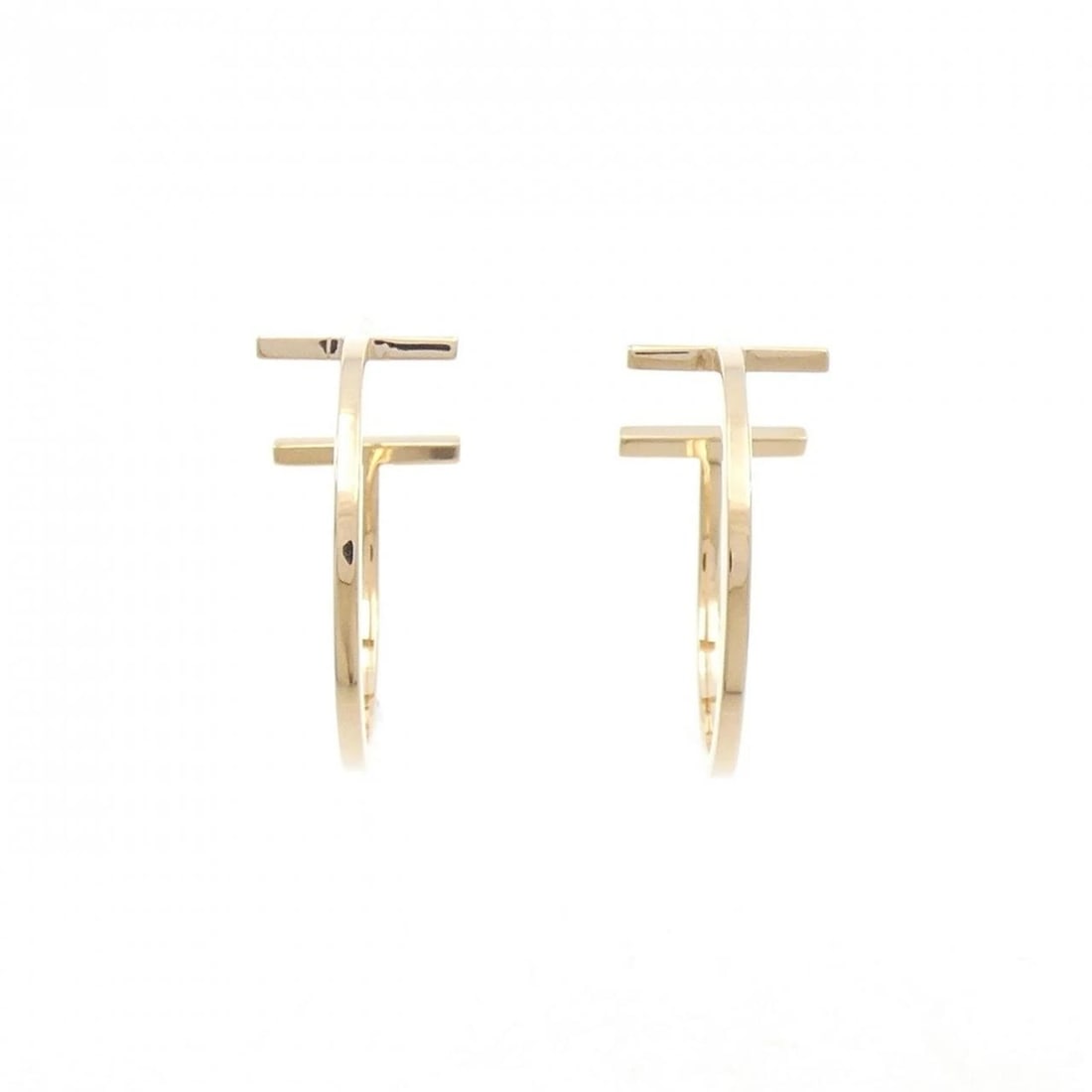 TIFFANY T WIRE HOOP MEDIUM EARRINGS: Tiffany T Wire Hoop Medium Earrings Brand: Tiffany Type: Earrings Material: 750 Pink Gold, Color: Pink Gold Size: ActualSize HxW: 22.6mmx10.5mm Accessories: None Accessories Notice: When