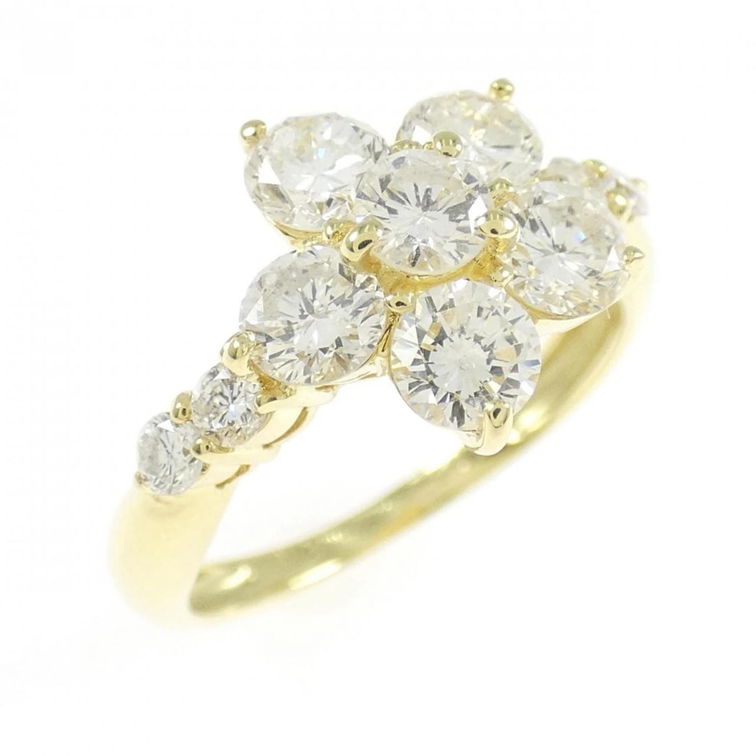 K18YG FLOWER DIAMOND RING: K18YG Flower Diamond Ring Brand: Unbranded Type: Ring Material: K18 Yellow Gold, Main Stone/Creation natural Color: Yellow Gold Size: 4-4.5 US Accessories: None Accessories Notice: When