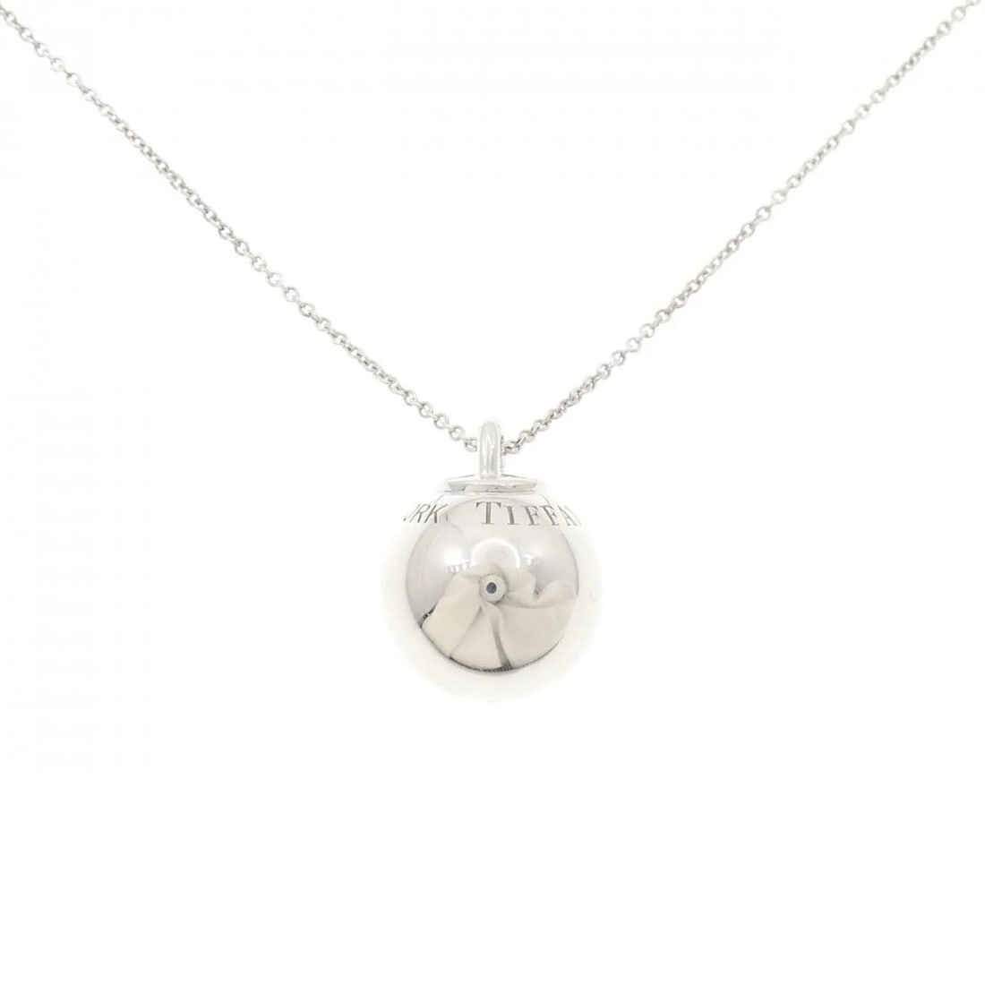 TIFFANY BALL NECKLACE: Tiffany Ball Necklace Brand: Tiffany Type: Necklace Material: 925 Silver, Color: Silver Size: ActualSize Pendant top H x W: 23.6mmx18.7mm Chain Max. W: 1.4mm Accessories: None Accessories