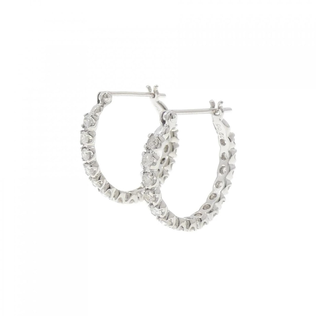 PT900 DIAMOND EARRINGS: PT900 Diamond Earrings Brand: Unbranded Type: Earrings Material: Platinum 900 Platinum, Main Stone/Creation natural Color: White Gold Size: HxW: 17.8mmx2.3mm Accessories: None Accessories