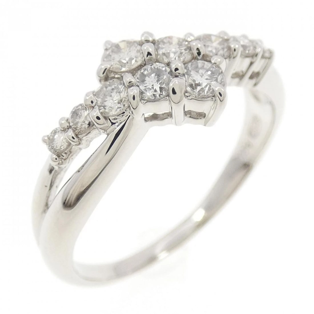 PT900 DIAMOND RING: PT900 Diamond Ring Brand: Unbranded Type: Ring Material: Platinum 900 Platinum, Main Stone/Creation natural Color: White Gold Size: 7.5-8 US Accessories: None Accessories Notice: When purc