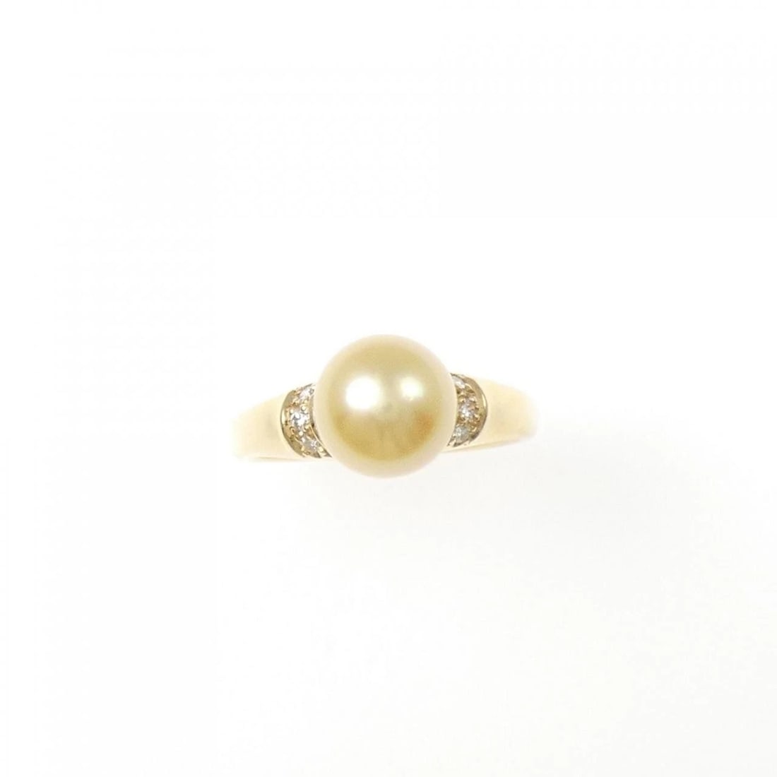 TASAKI AKOYA PEARL RING: Tasaki Akoya Pearl Ring Brand: TASAKI Type: Ring Material: K18 yellow gold, Color: yellow gold Size: US 6.5 Accessories: None Accessories Notice: When purchasing pre-owned goods, please refer