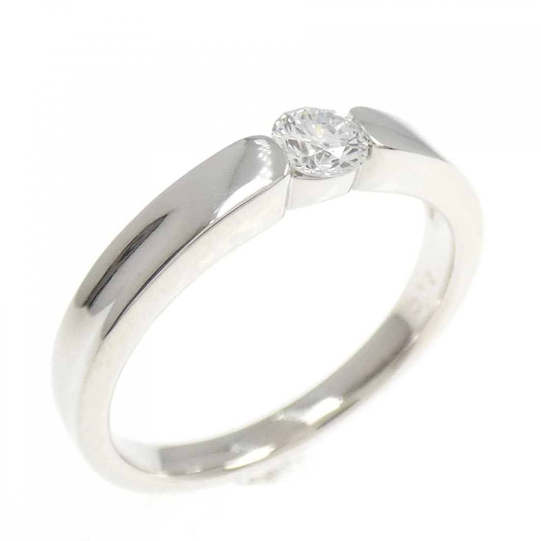 PT900 DIAMOND RING: PT900 Diamond Ring Brand: Unbranded Type: Ring Material: Platinum 900 Platinum, Main Stone/Creation Natural Color: White Gold Size: 5.5 ( US size) Accessories: None Accessories Notice: Whe