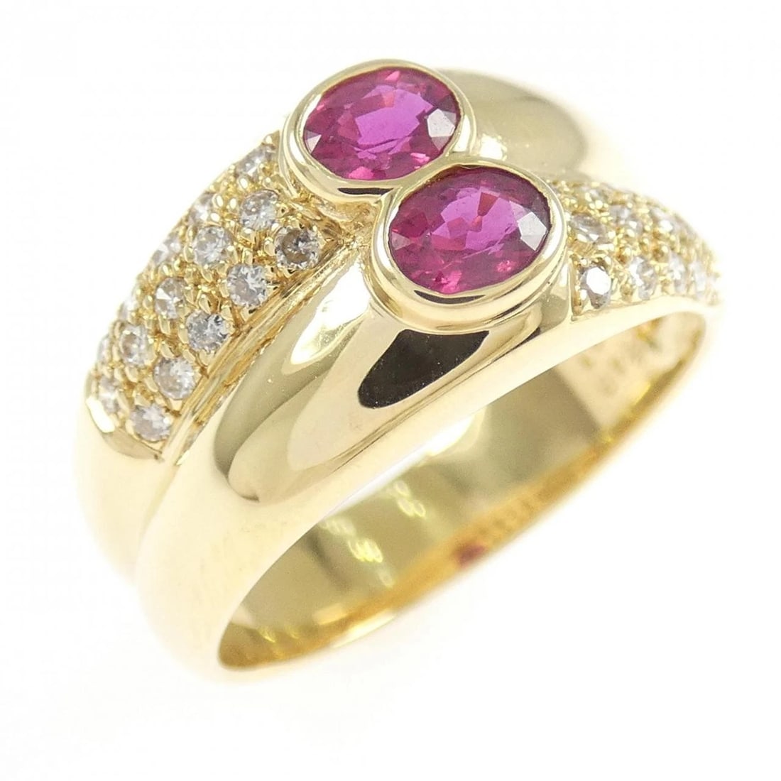K18YG RUBY RING: K18YG Ruby Ring Brand: Unbranded Type: Ring Material: K18 Yellow Gold, Main Stone/Creation Ruby Color: Yellow Gold Size: 6.5 ( US size) Accessories: None Accessories Notice: When purchasin