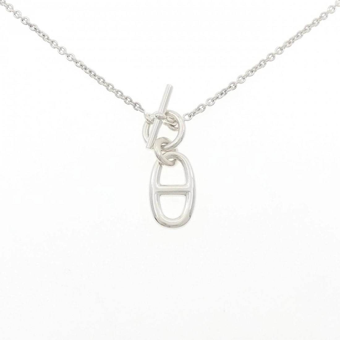 HERMES CHAINE D'ANCRE NECKLACE: HERMES Chaine d'Ancre Necklace Brand: HERMES Type: Necklace Material: 925 Silver, Color: Silver Size: 40cm, ActualSize Pendant top H x W: 29.1mmx11.2mm Chain Max. W: 2.1mm Accessories: None