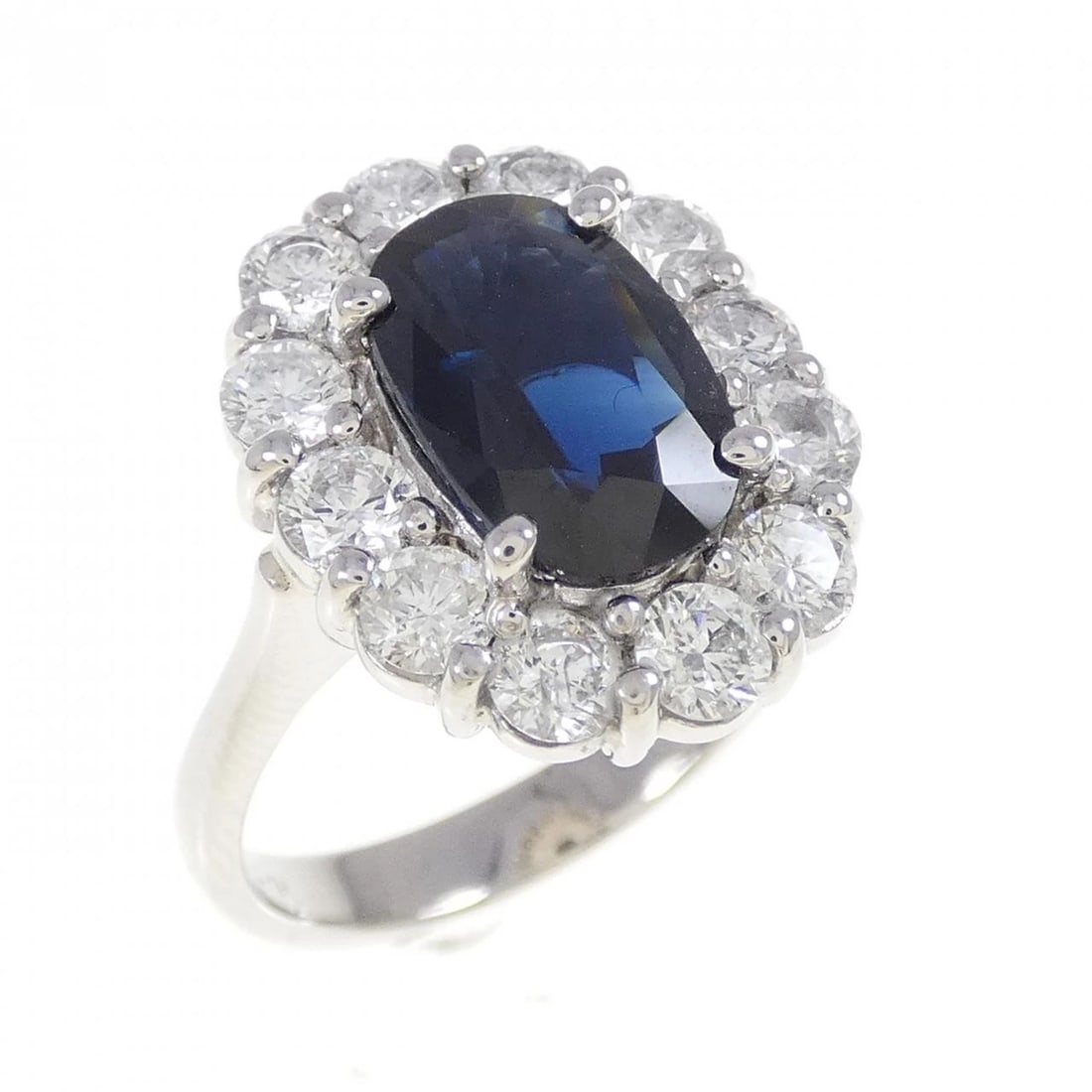 PT900 SAPPHIRE RING: PT900 Sapphire Ring Brand: Unbranded Type: Ring Material: Platinum 900 Platinum, Main Stone/Creation Sapphire Color: Silver Size: 6.5 ( US size) Accessories: None Accessories Notice: When