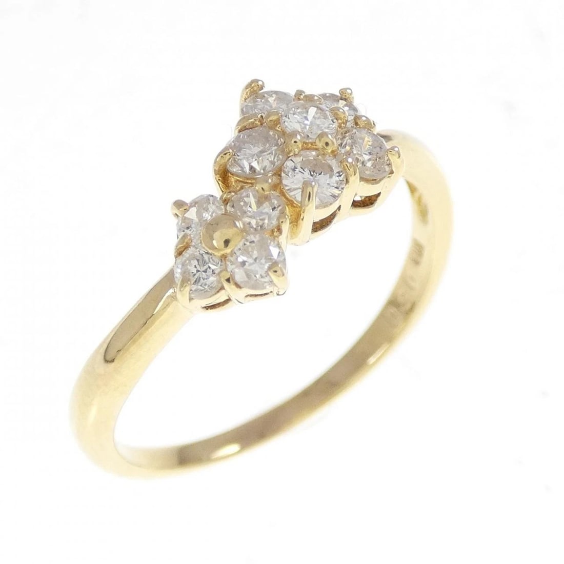 K18YG FLOWER DIAMOND RING: K18YG Flower Diamond Ring Brand: Unbranded Type: Ring Material: K18 Yellow Gold, Main Stone/Creation Natural Color: Yellow Gold Size: 7-7.5 ( US size) Accessories: None Accessories Notice: