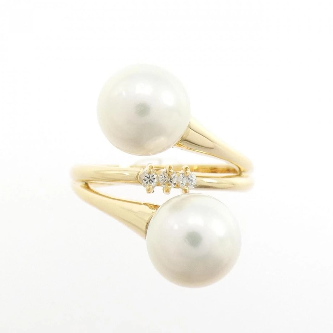 K18YG AKOYA PEARL RING: K18YG Akoya Pearl Ring Brand: Unbranded Type: Ring Material: K18 Yellow Gold, Color: YG Size: 5.5 -6 US Accessories: None Accessories Notice: When purchasing pre-owned goods, please refer to