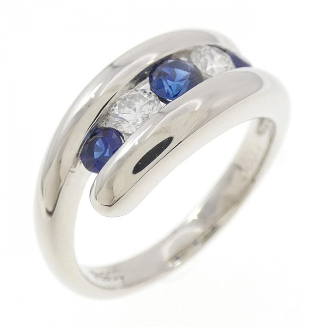 PT900 SAPPHIRE RING: PT900 Sapphire Ring Brand: Unbranded Type: Ring Material: Platinum 900 Platinum, Color: None Size: 6-6.5 US Accessories: None Accessories Notice: When purchasing pre-owned goods, please re