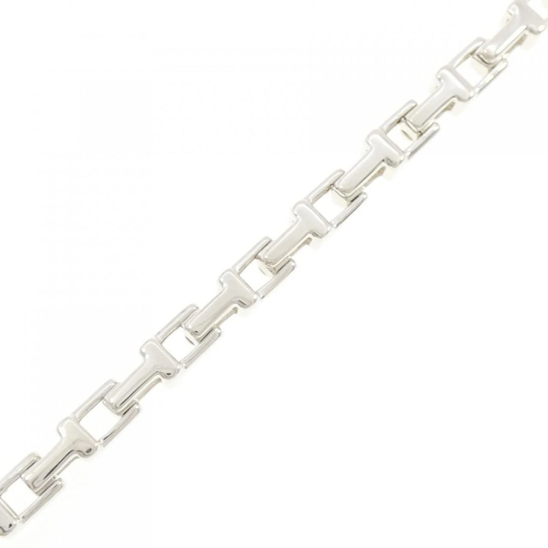TIFFANY T NARROW CHAIN BRACELET: Tiffany T Narrow Chain Bracelet Brand: Tiffany Type: Bracelet Material: 925 Silver, Color: Silver Size: 17.5cm, ActualSize Max W: 5.0mm Accessories: None Accessories Notice: When purchasing