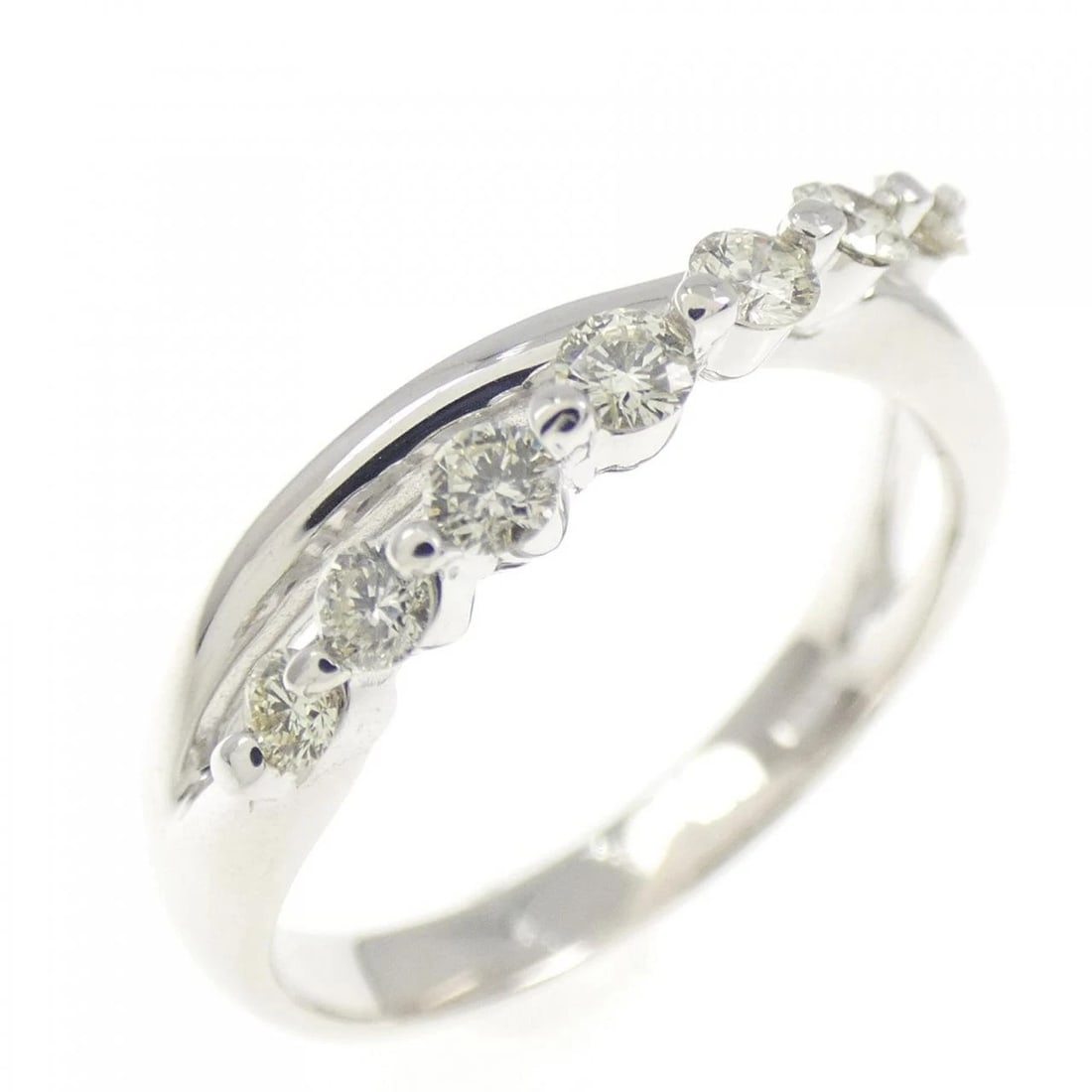 K18WG DIAMOND RING: K18WG Diamond Ring Brand: Unbranded Type: Ring Material: K18 White Gold, Main Stone/Creation natural Color: White Gold Size: 6 US Accessories: None Accessories Notice: When purchasing pre-